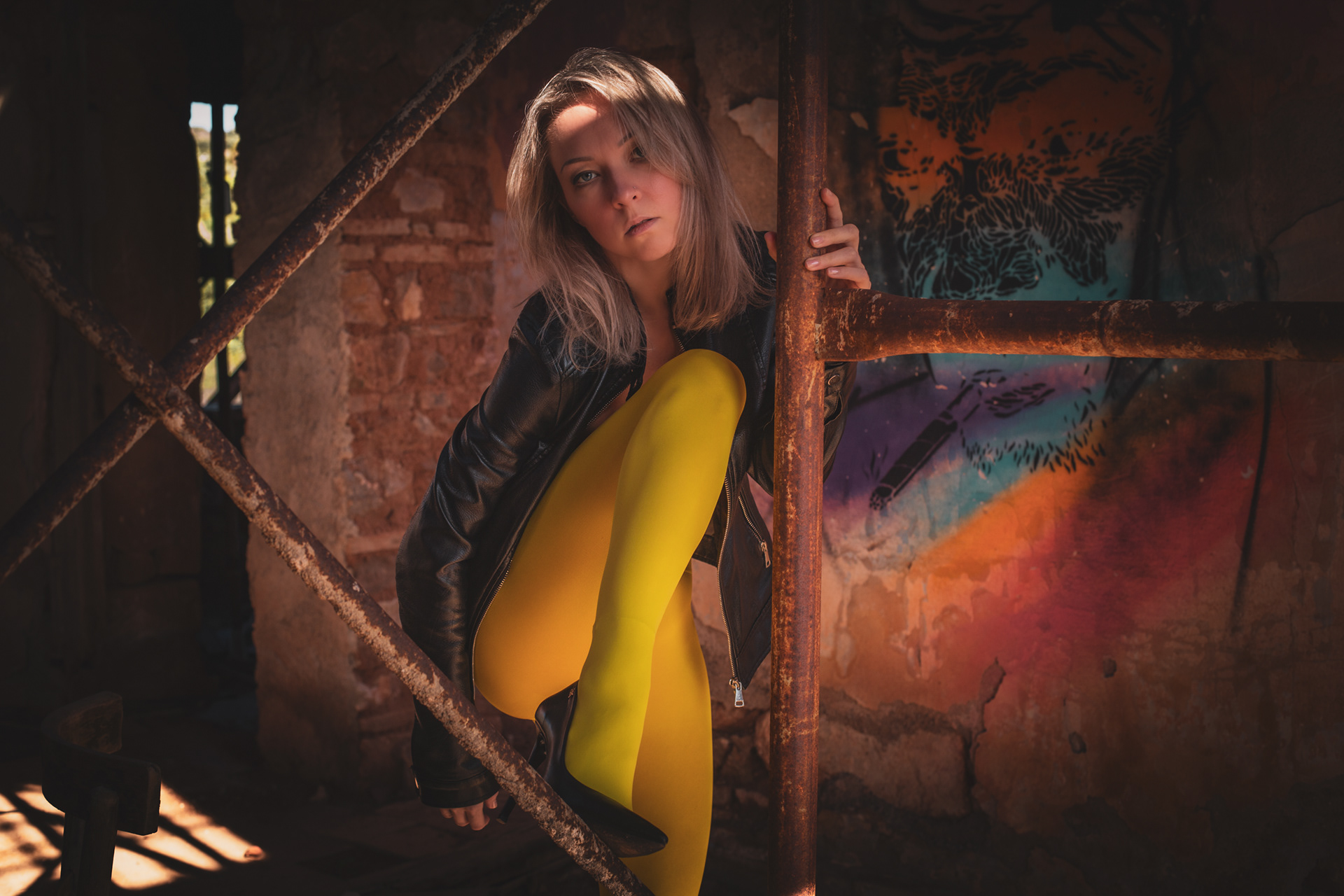 Yellow tights