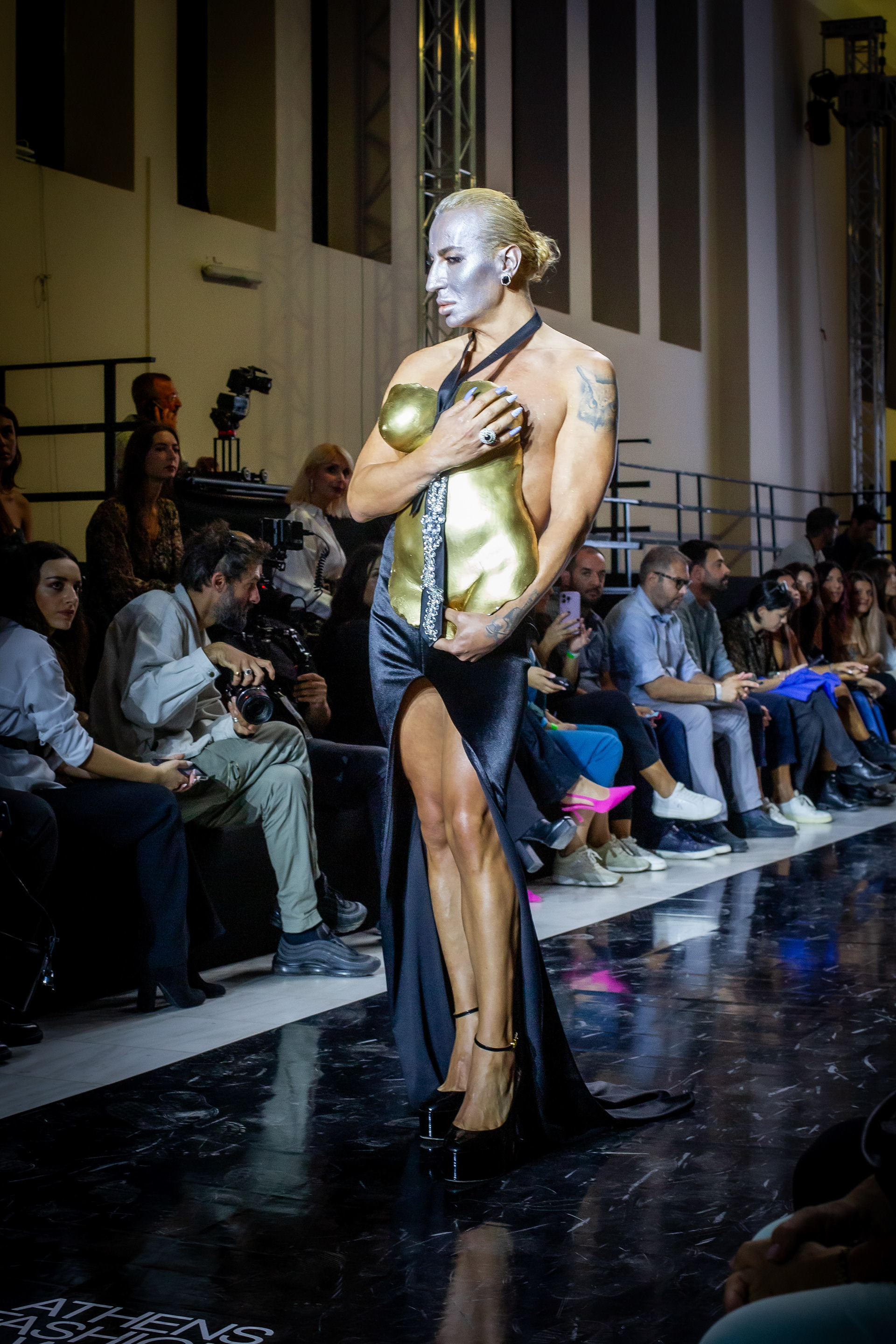 Catwalk - Golden