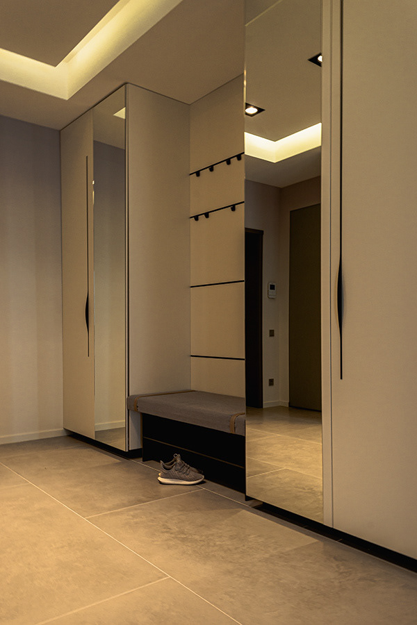 storage system in the entrance hall