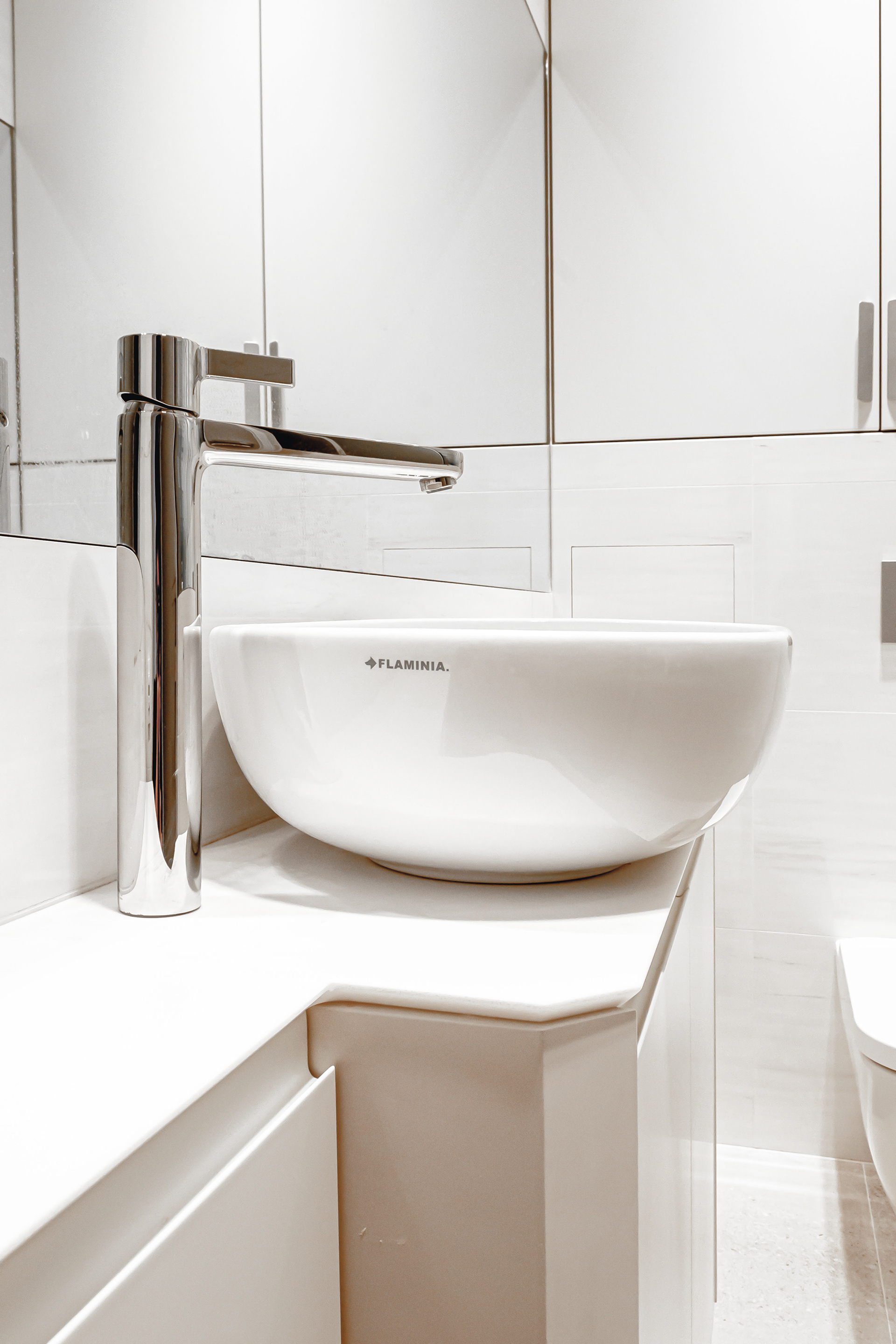 mount on a counter bowl sink