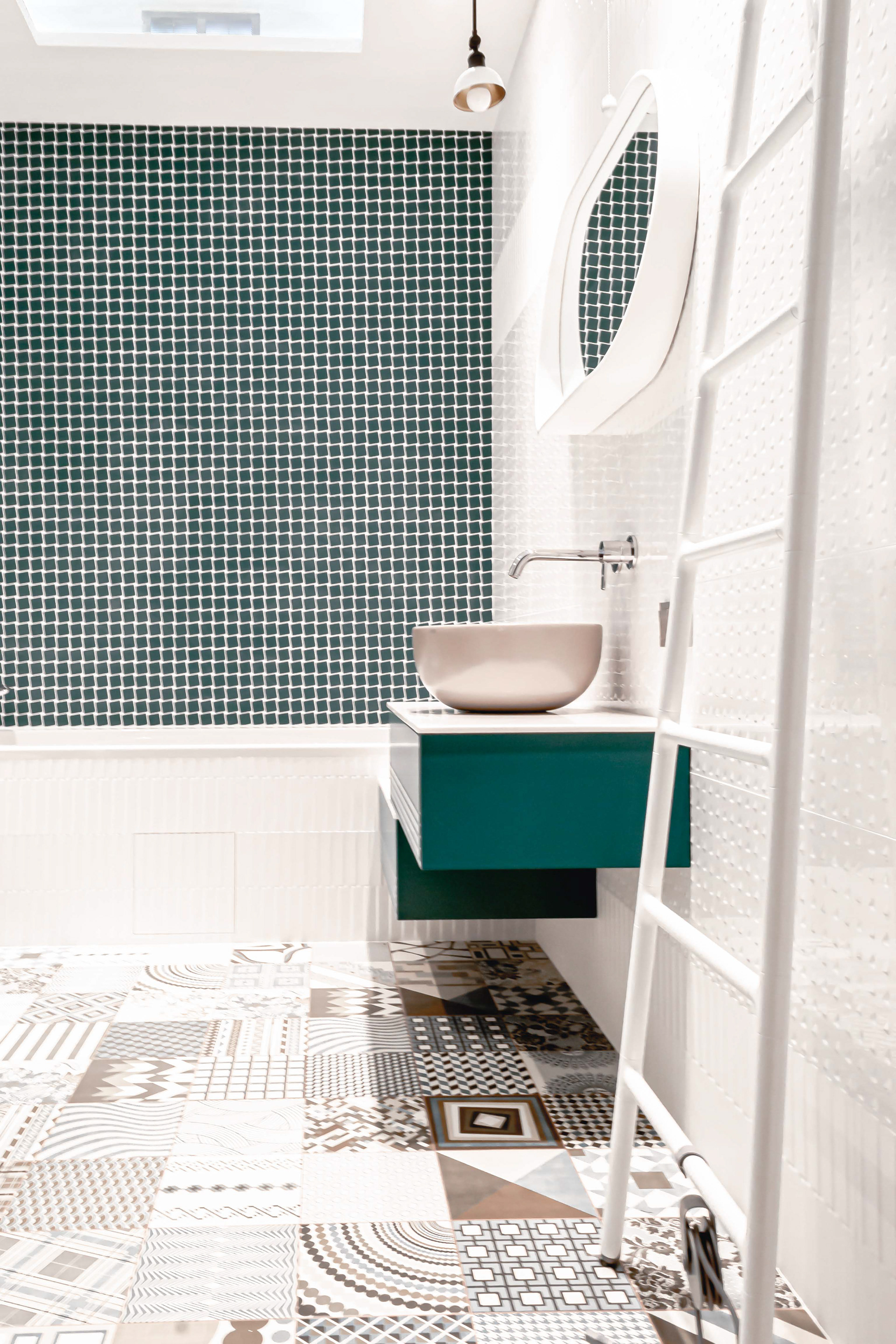 white ladder towel heater