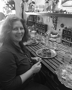Linda - Creative Assistant