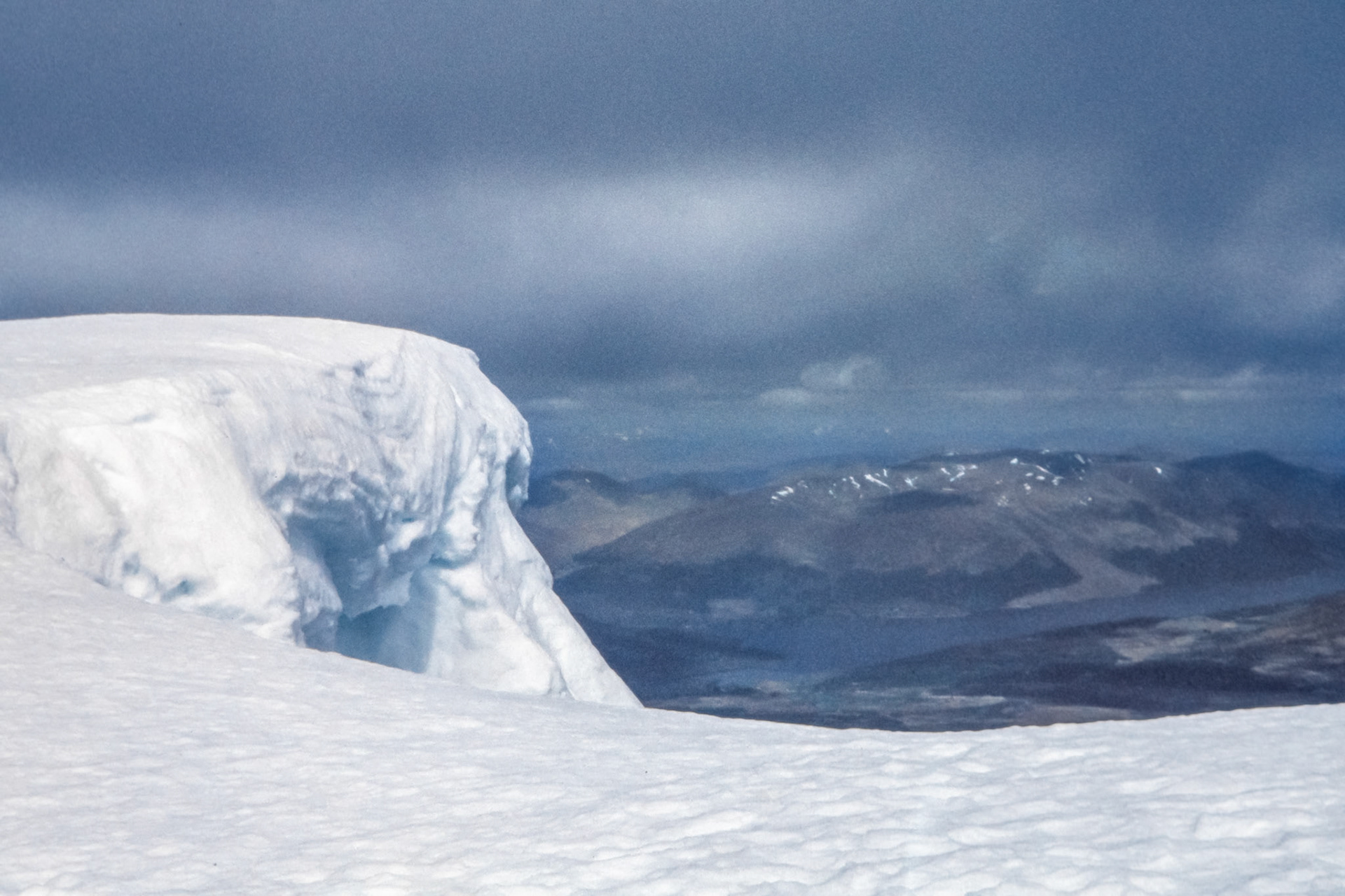 Looking north from the sumit of Ben Nevis, May 1989