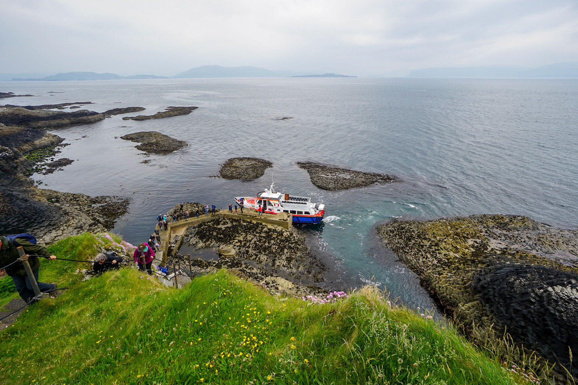 Disembarkning at Staffa