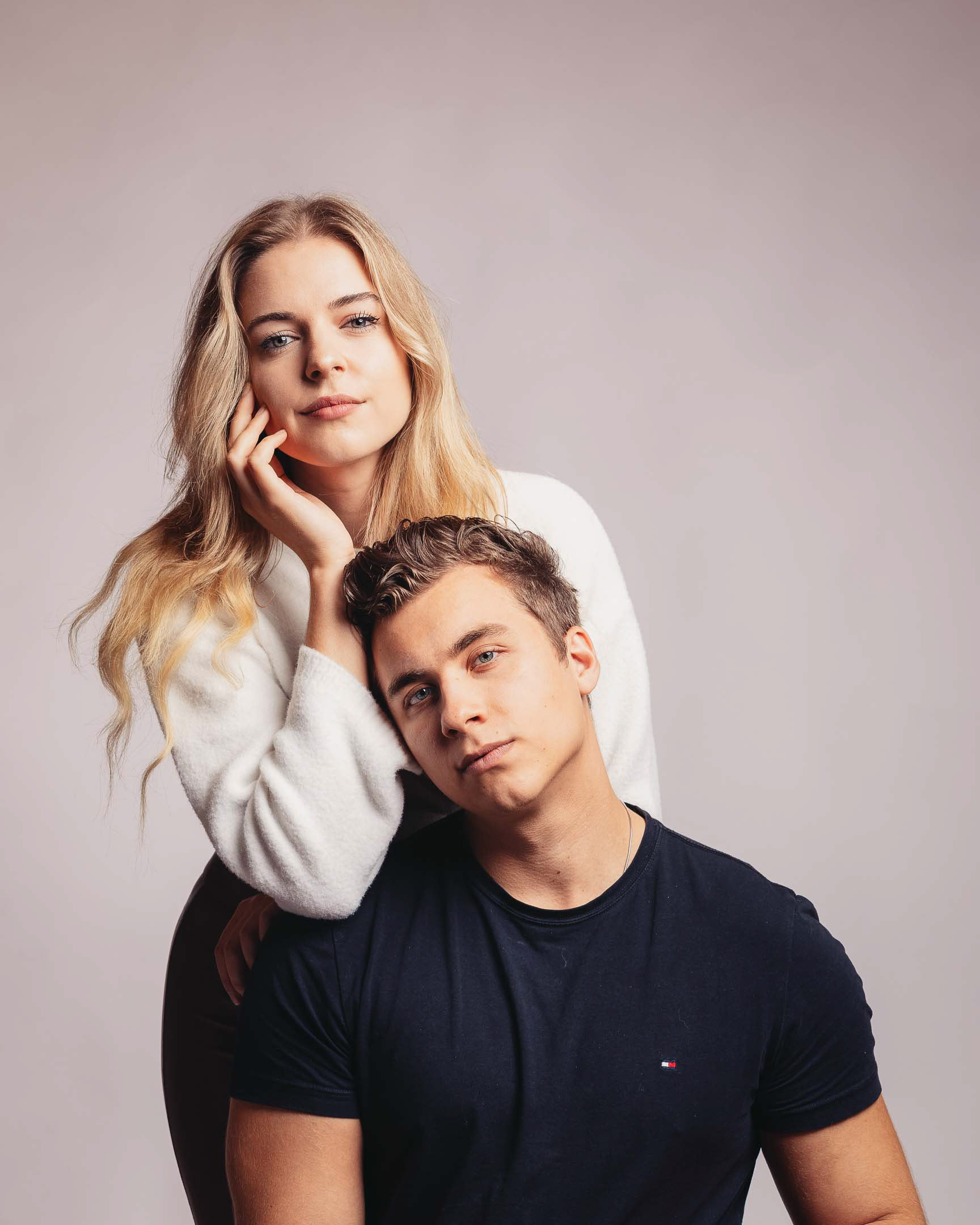 Instagram: @mona_ibach @coaching.tim