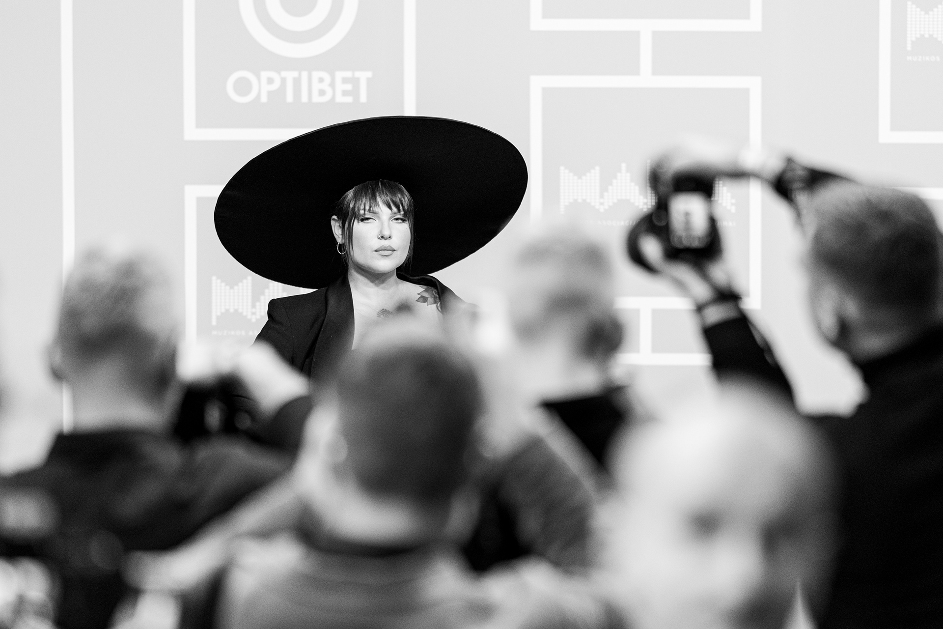 M.A.M.A apdovanojimai: Raudonas kilimas