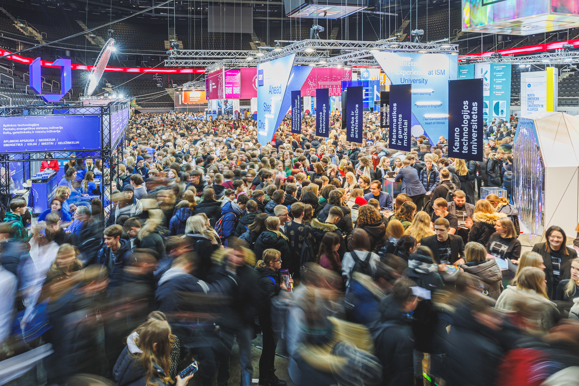 Aukštųjų mokyklų mugė Žalgirio arenoje