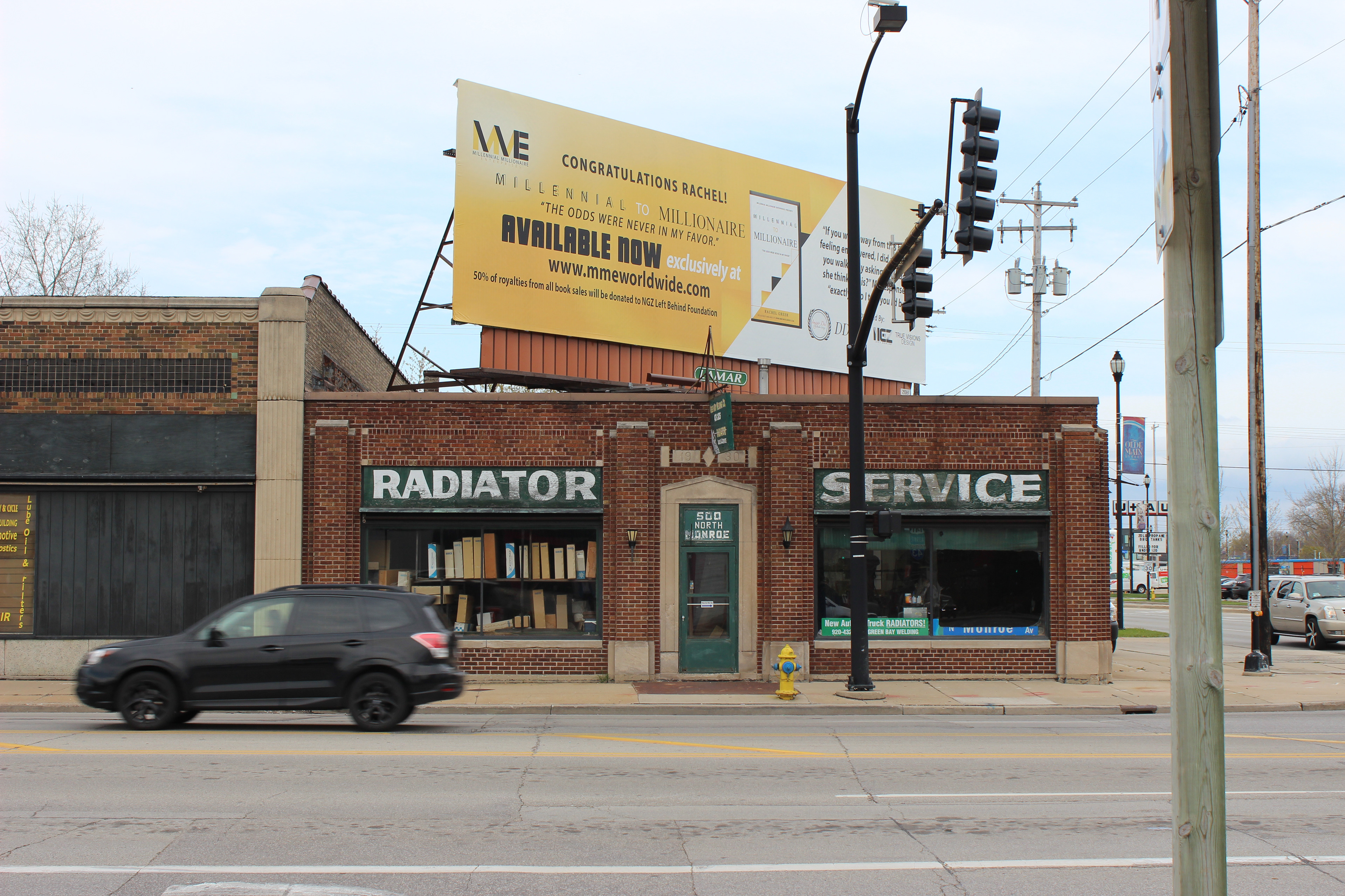 Photograph of the storefront of a Green Bay welding company