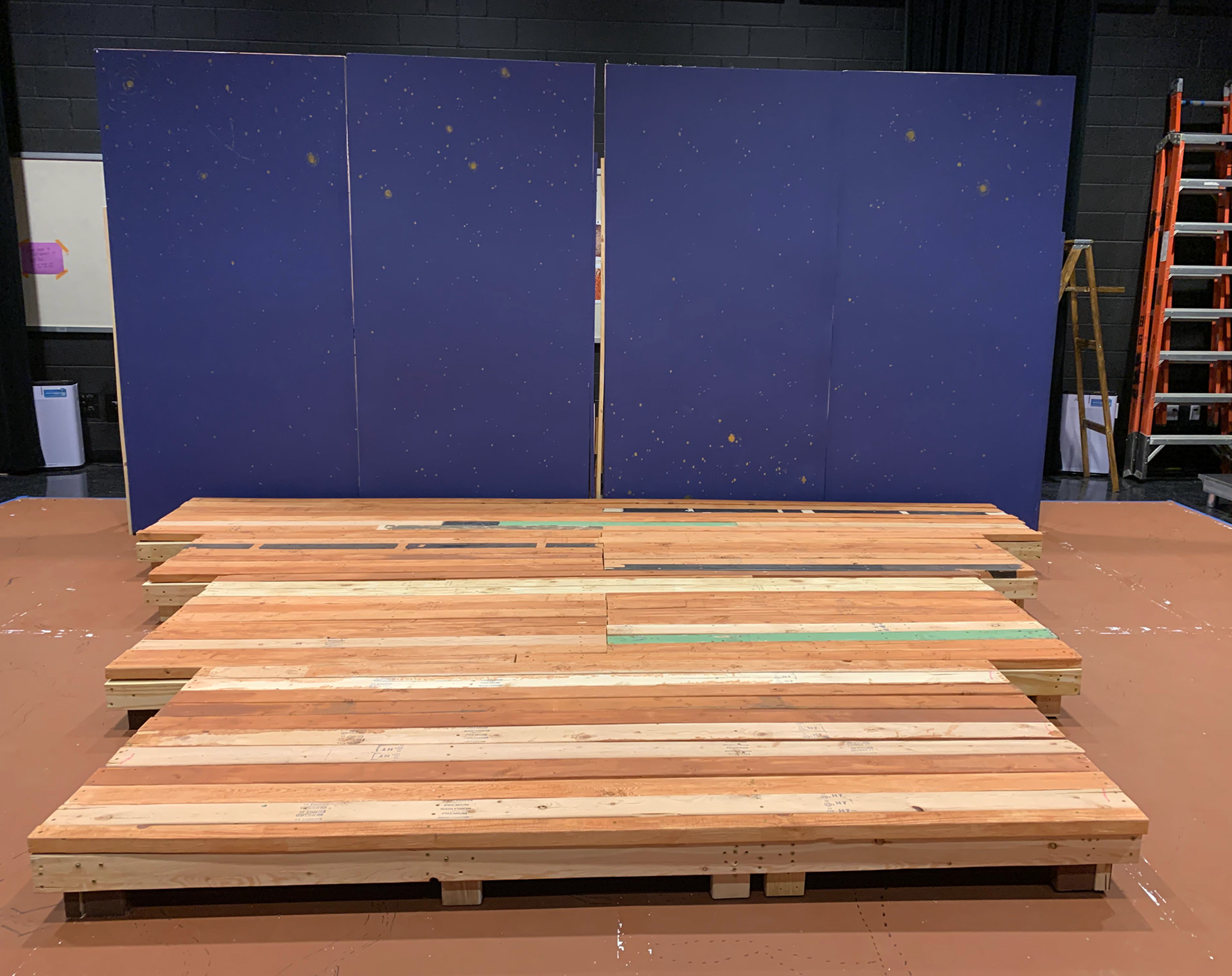 Wall flat layout for acts 1 and 2