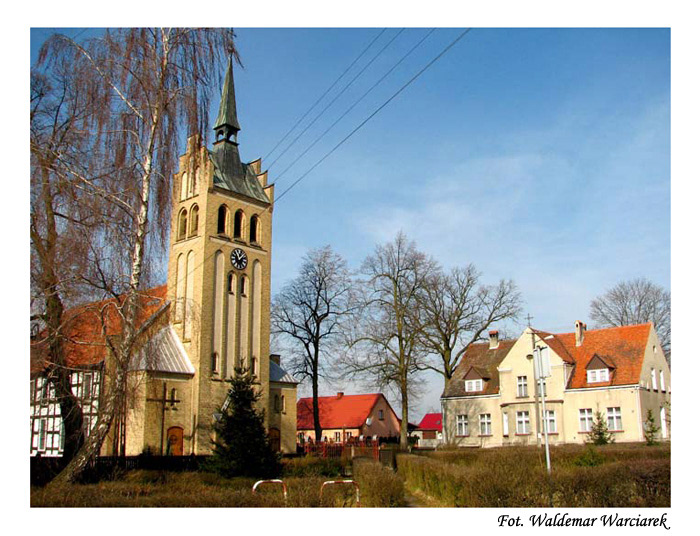 Centrum wsi Świętno obecnie (fot. 2008