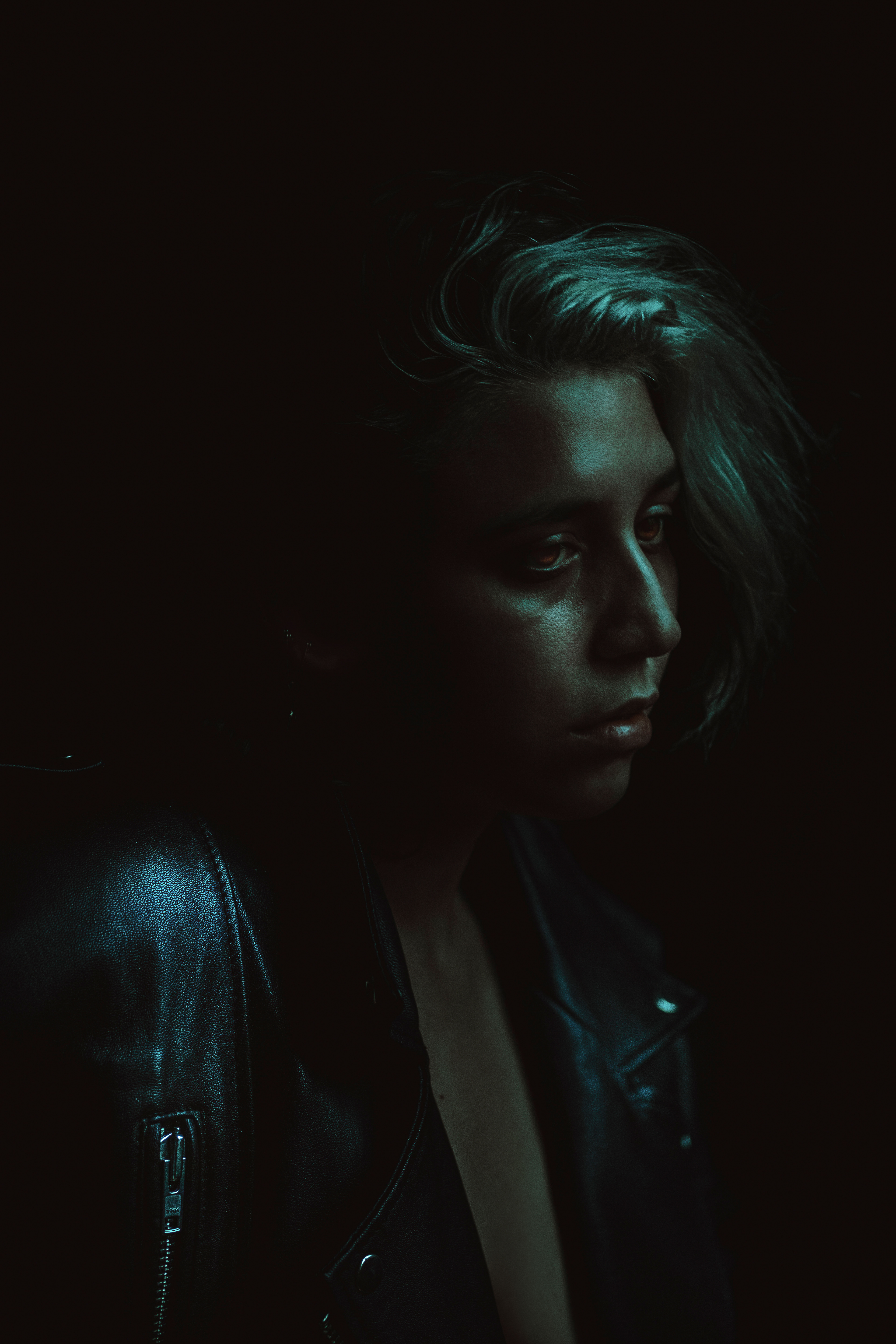 Dark leather - 2021