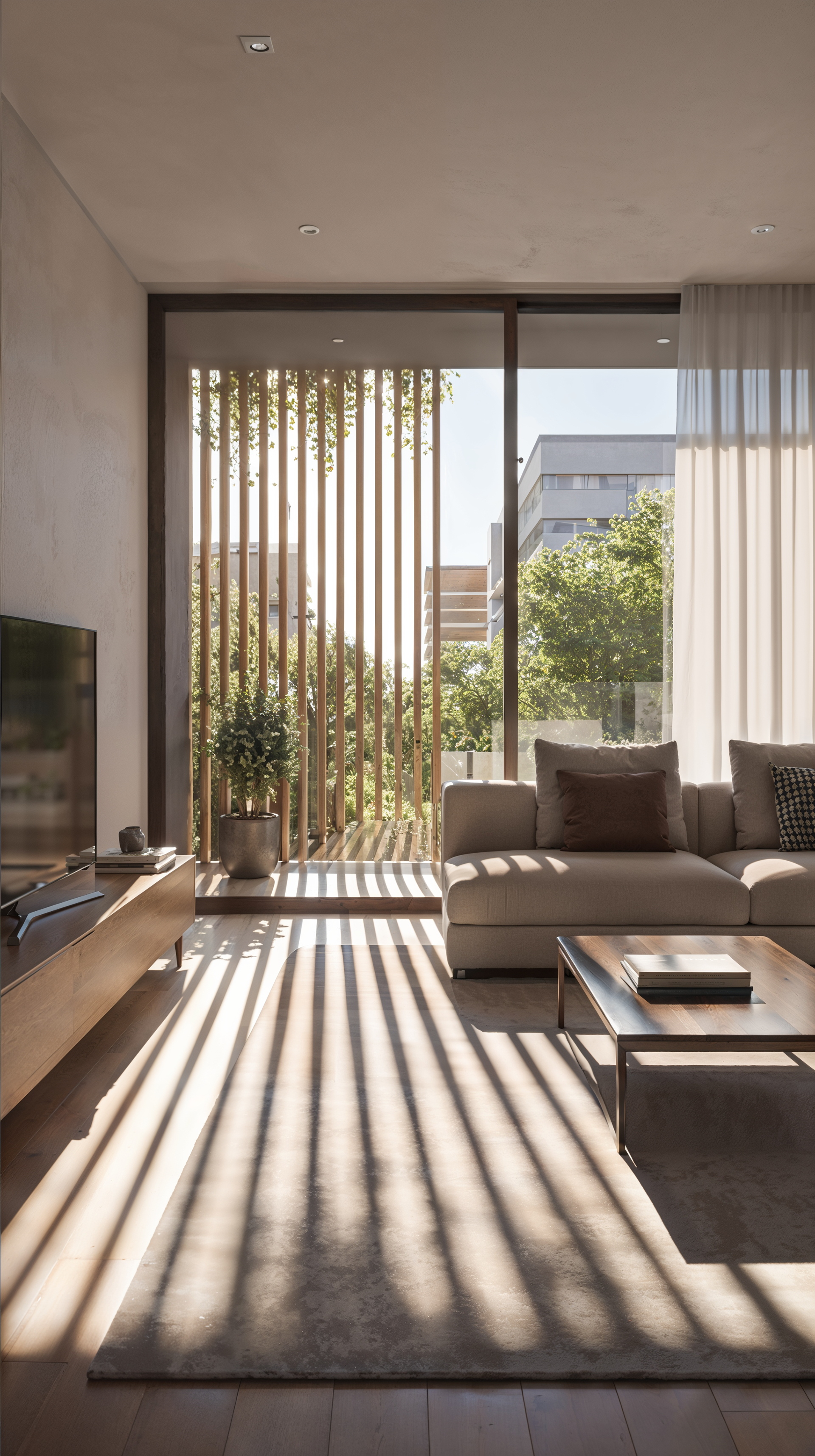 Maquete eletrônica de interior de sala de estar clara integrada à varanda com vista para a cidade - Residencial RJ | Studio BeRender