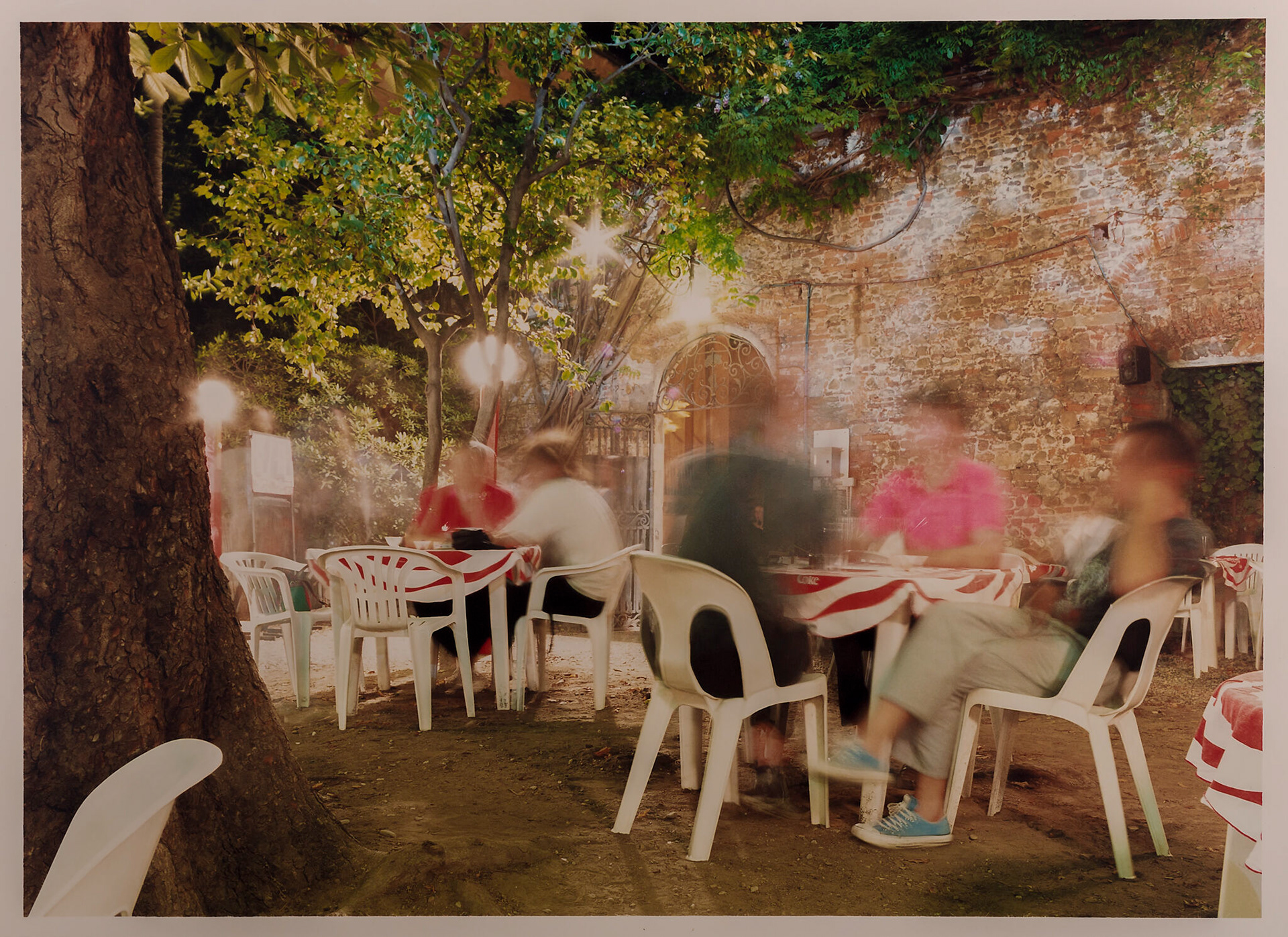 Fotografo artista. Progetto Ritrovi Notturni