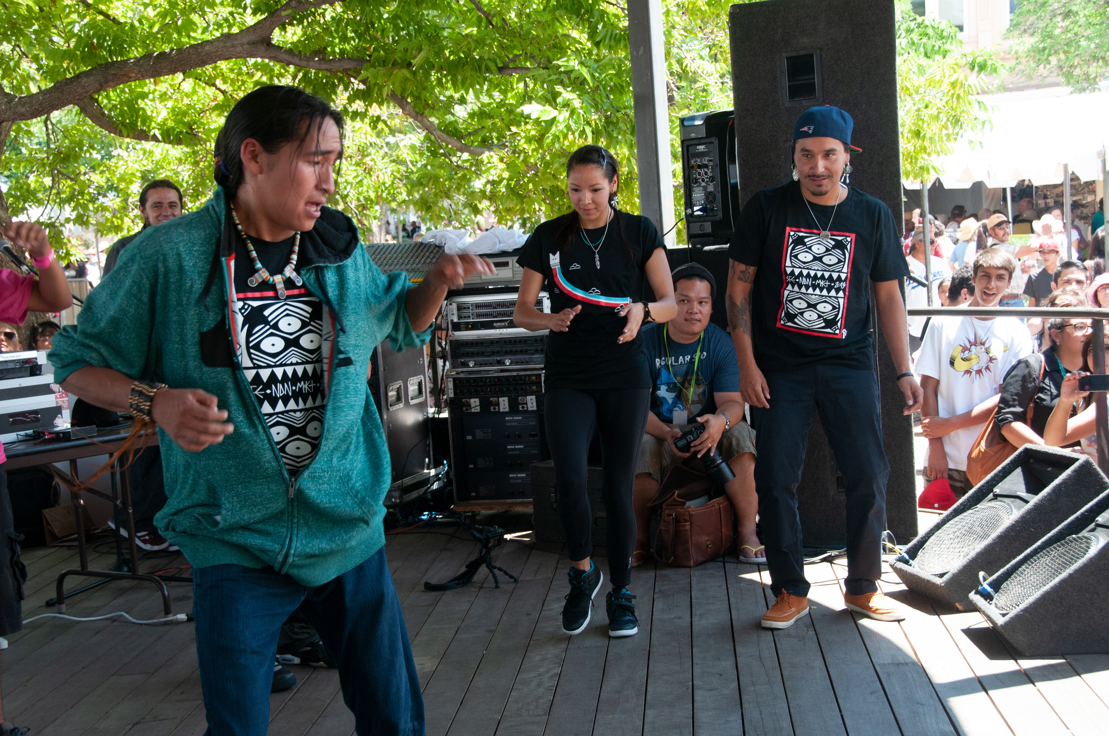 Nakota and Sonwai at a spontaneous dance performance.
