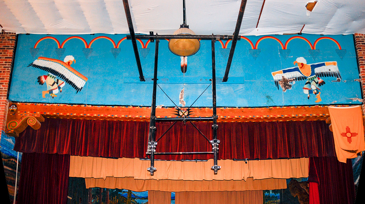 Eagle Dancers, Gymnasium