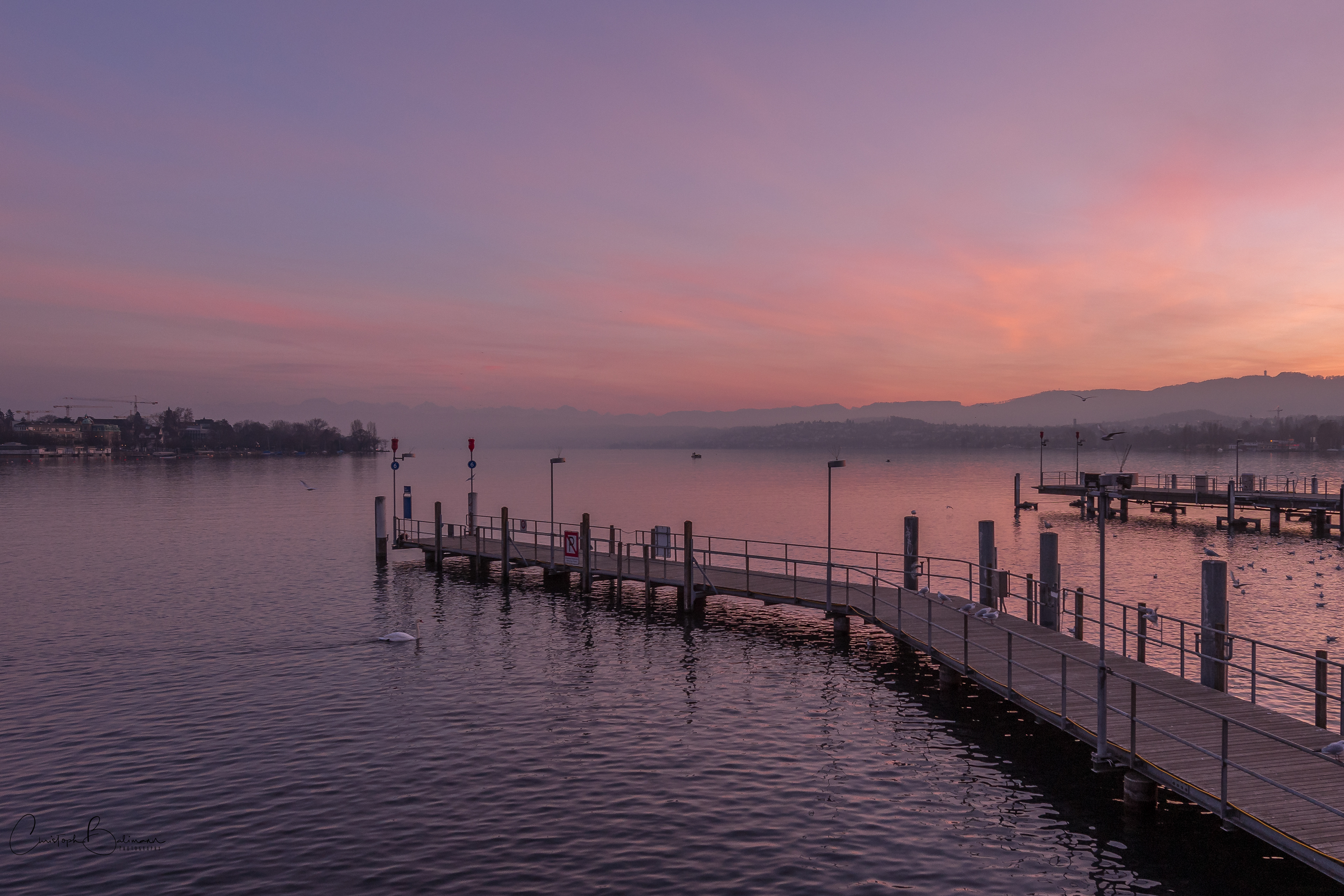 Wonderfull sunset at the lake of Zürich.
