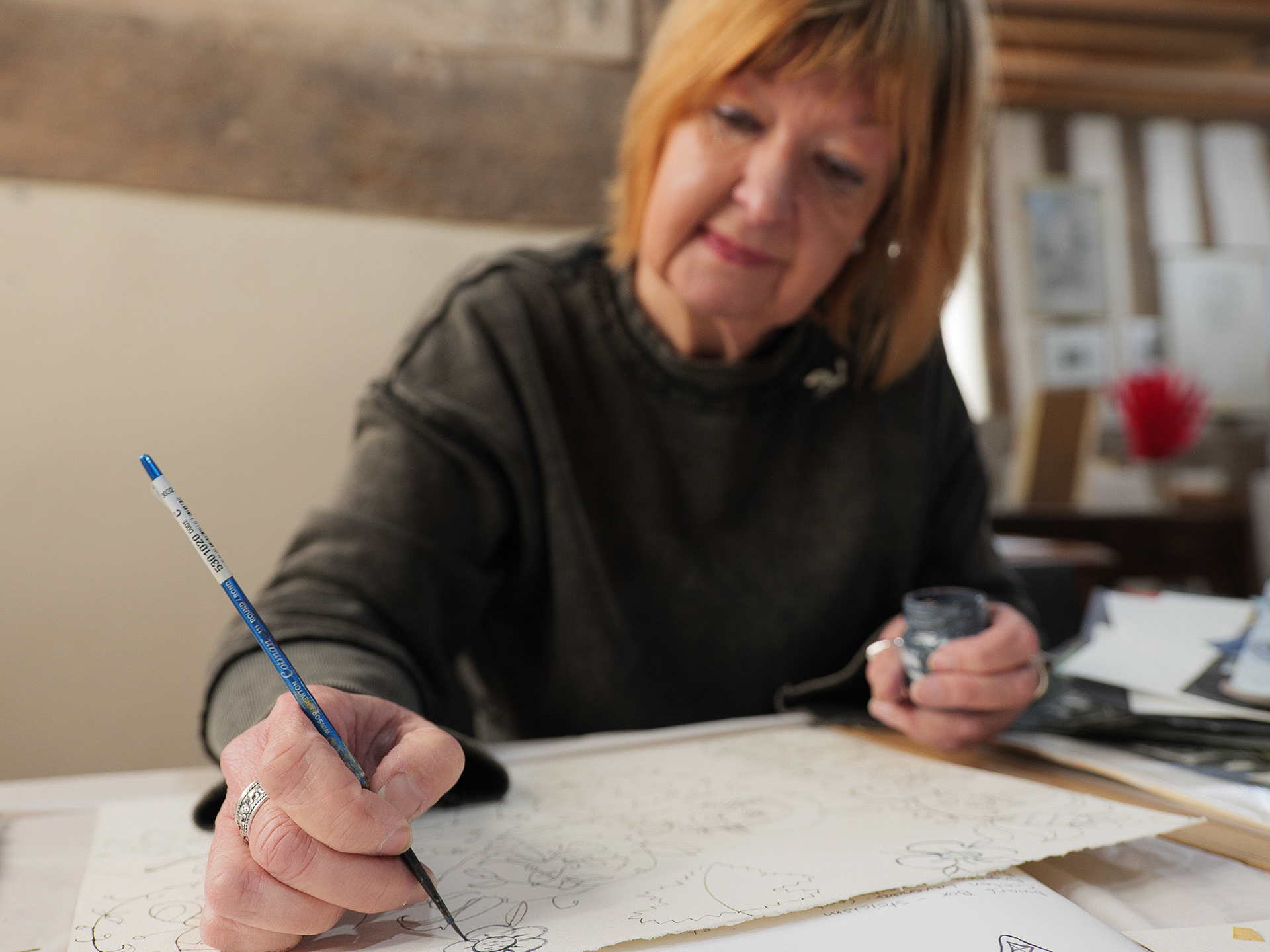 Artist in Residence Jeanette McCulloch at the 16th Century Painted Room in Ledbury.