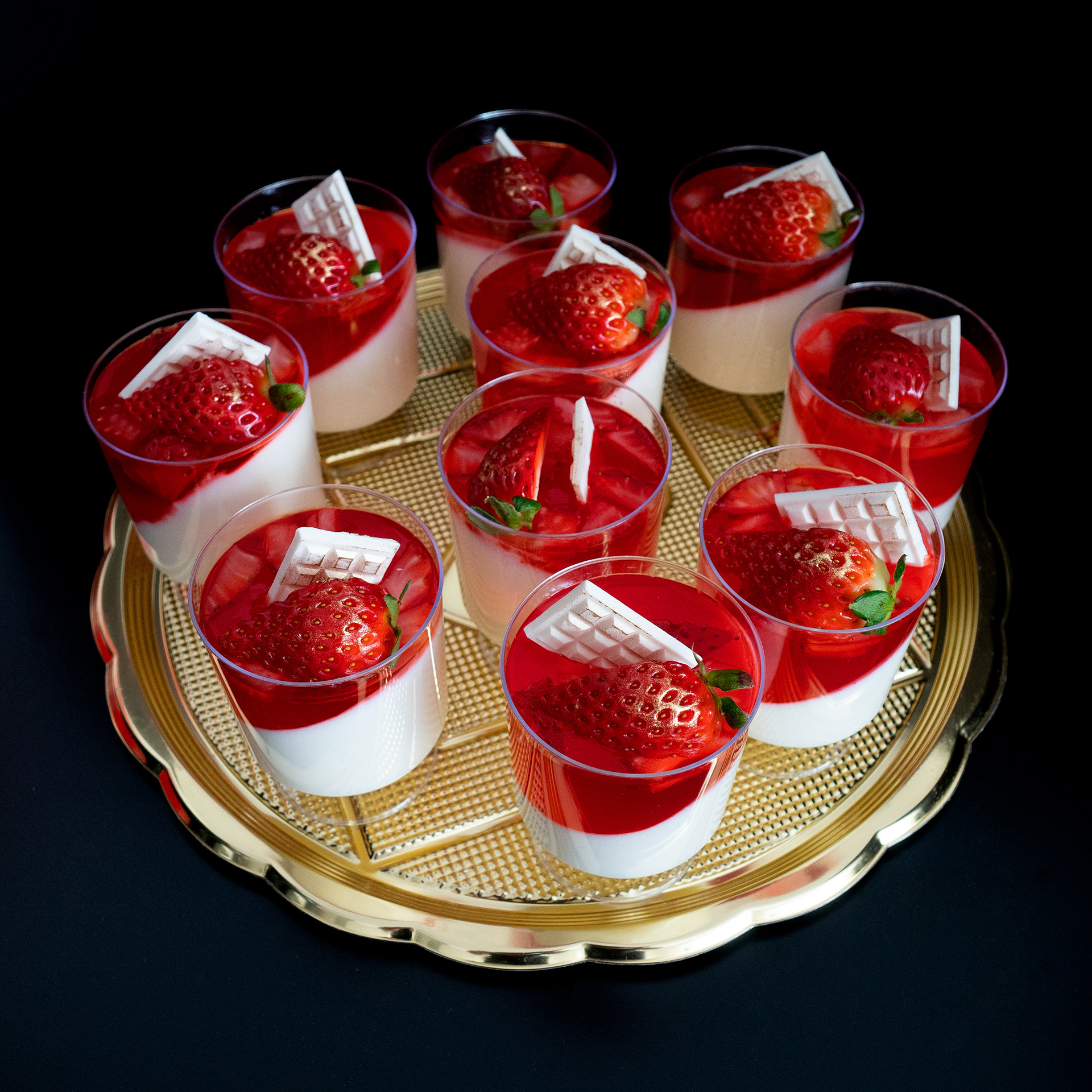 STRAWBERRY JELLO