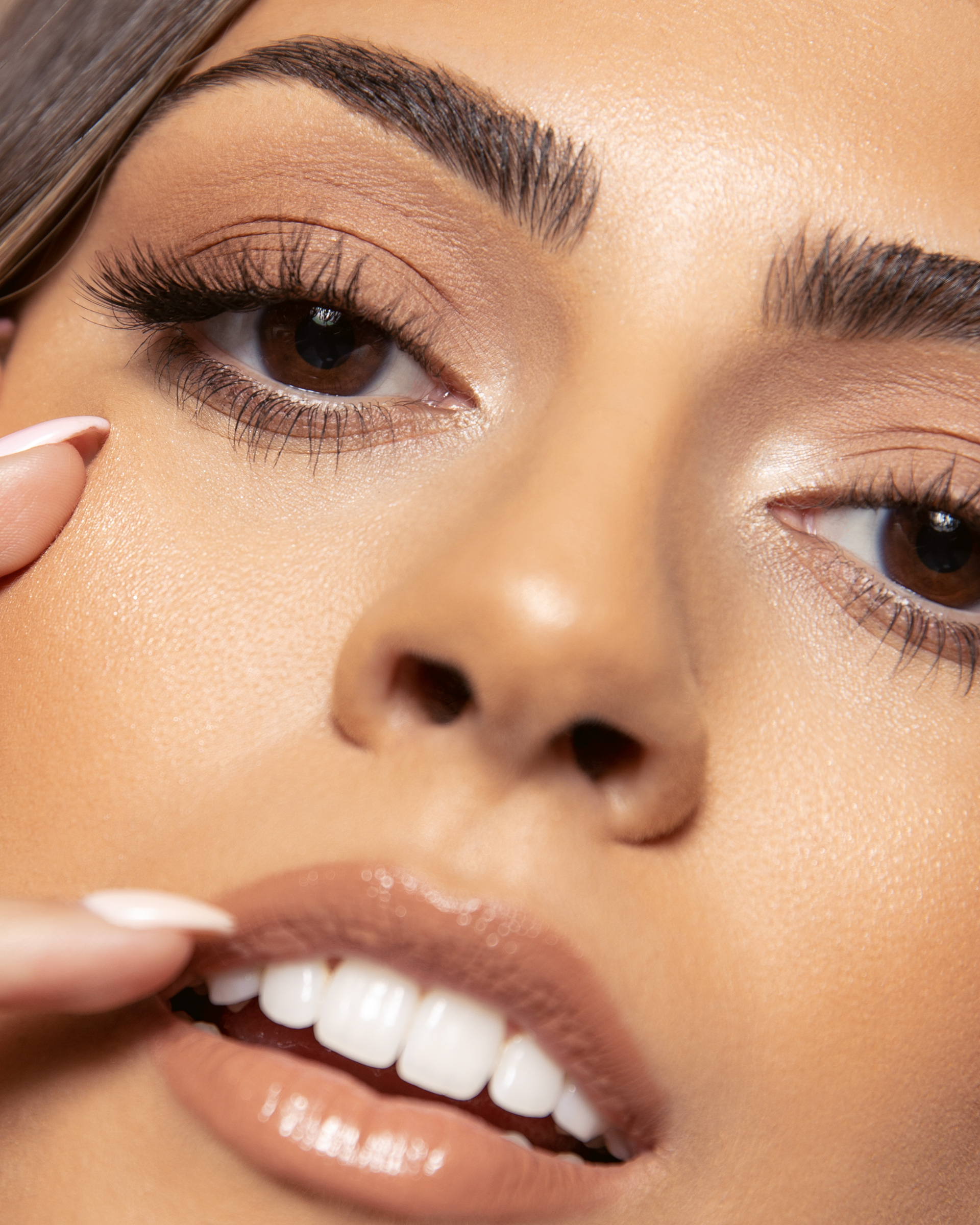mua: Liz León