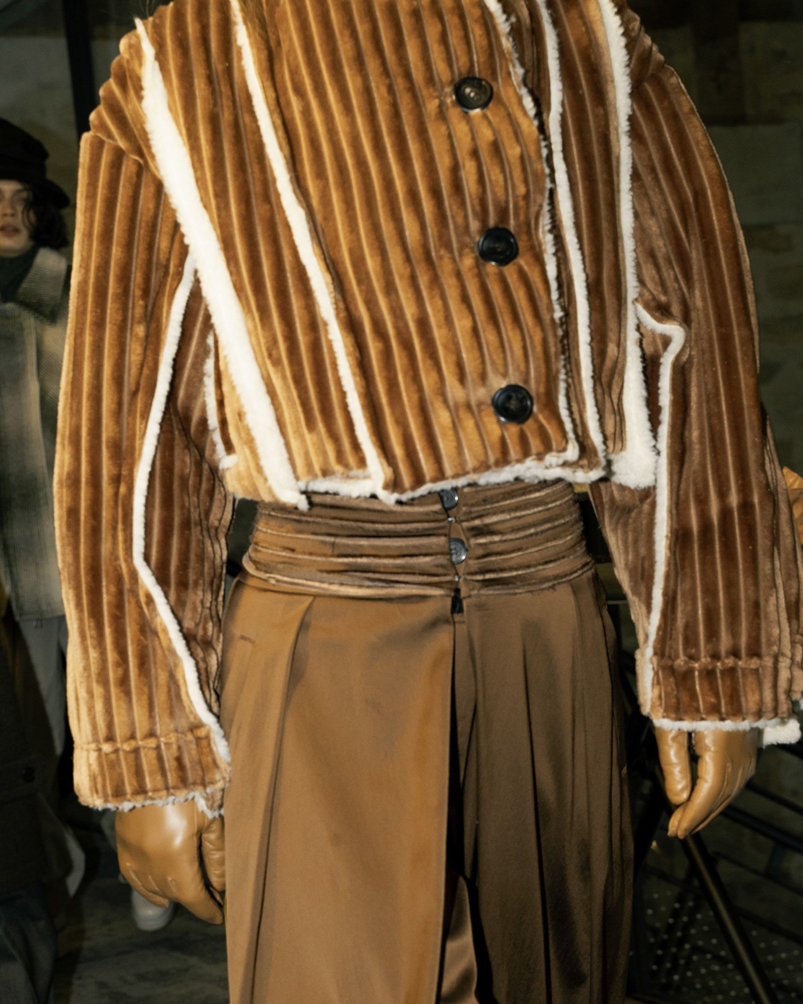 BACKSTAGE SONGZIO AW25 PARIS FASHION WEEK