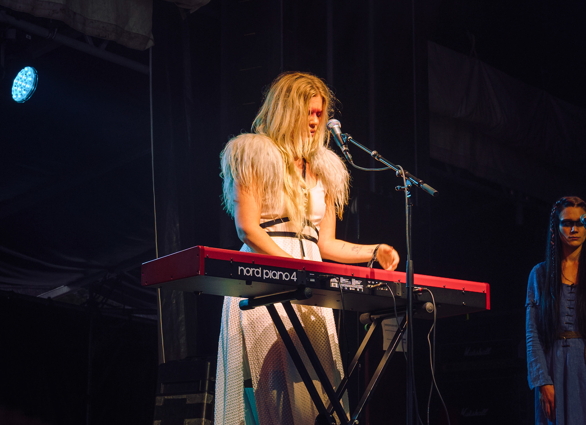 Myrkur -8- (© Joakim Öberg/FlamesPhoto)