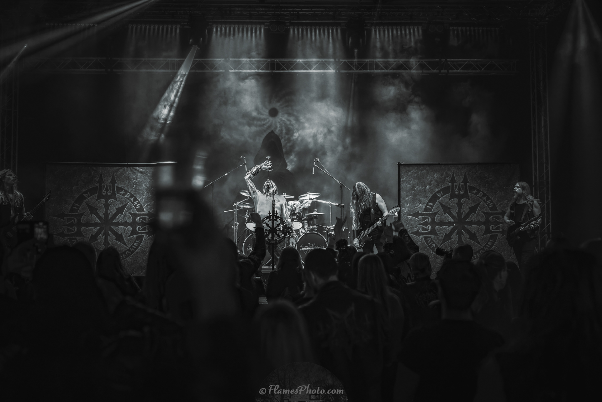 Sacramentum -18-