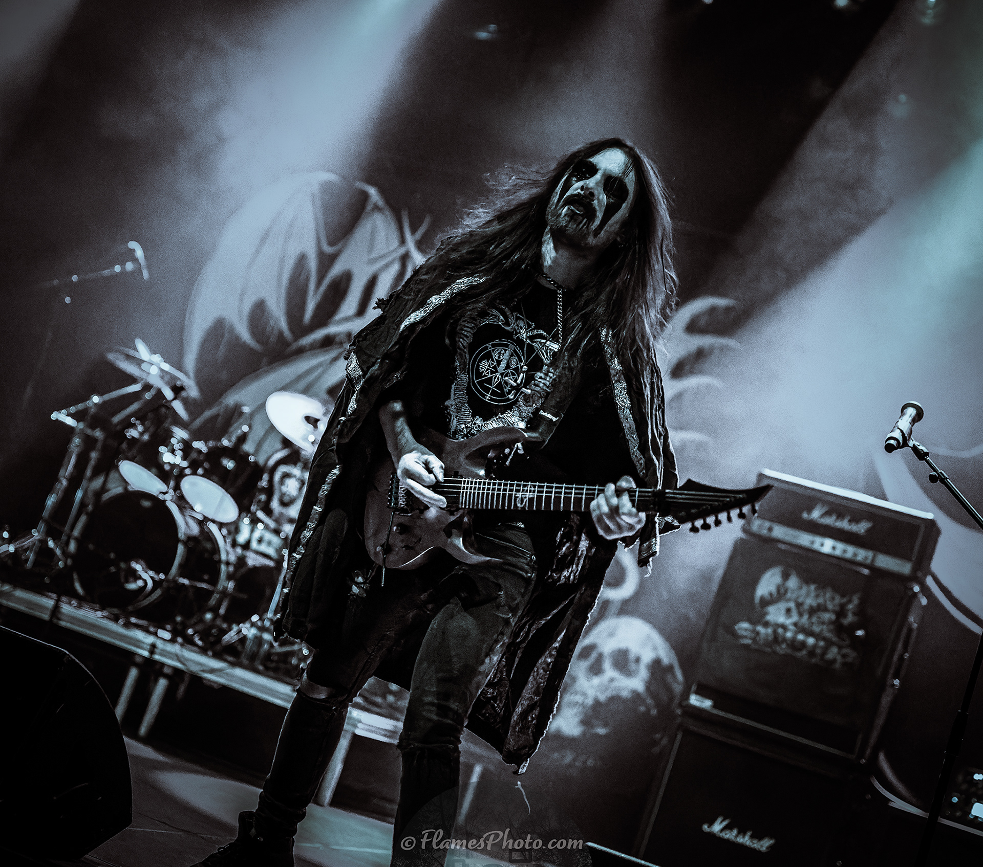 -6- Mortuary Drape © Joakim Öberg / FlamesPhoto