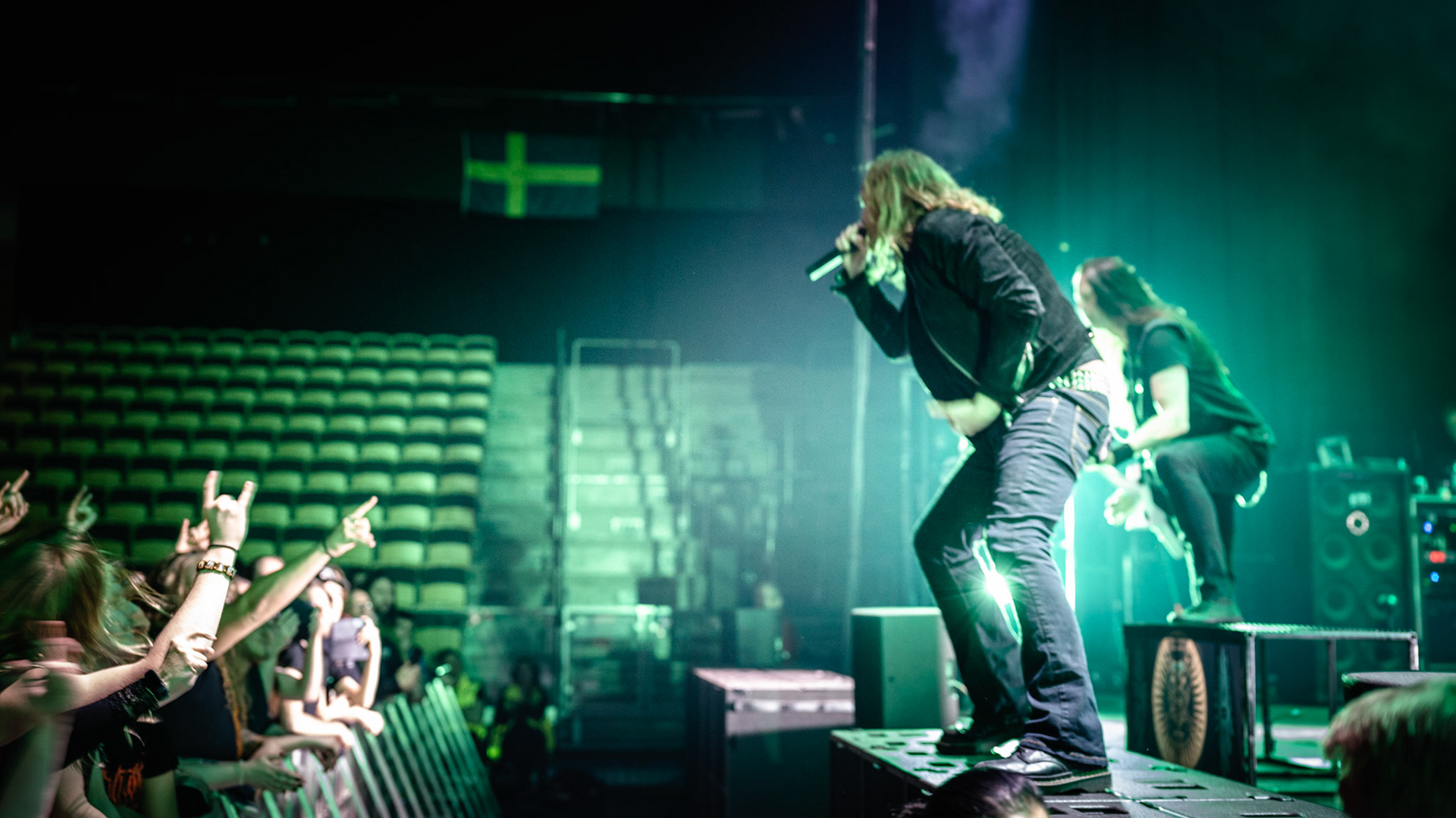 -1- The Halo Effect (© Joakim Öberg // FlamesPhoto.com)