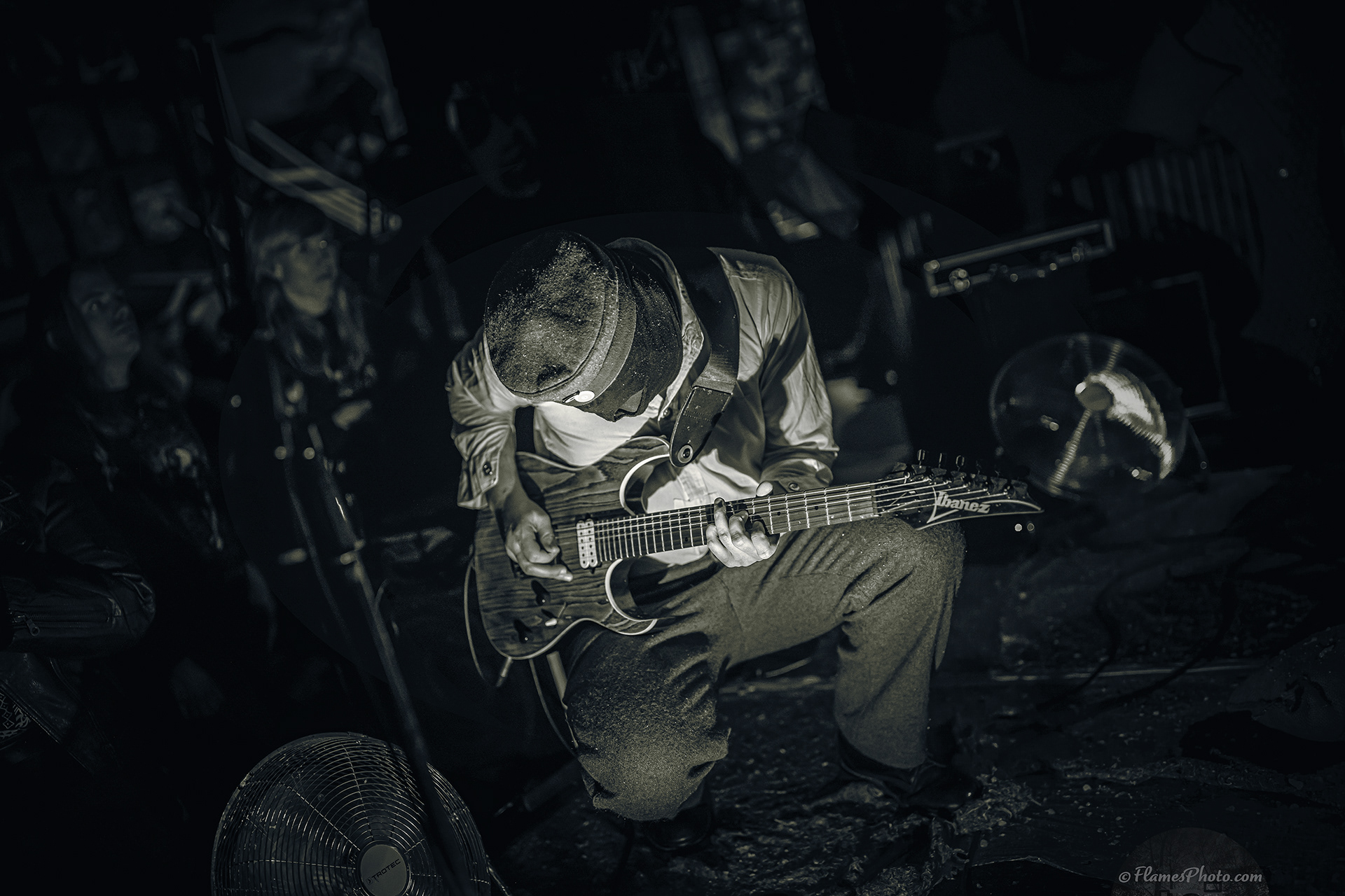 -3- Kanonenfieber (© Joakim Öberg // FlamesPhoto.com