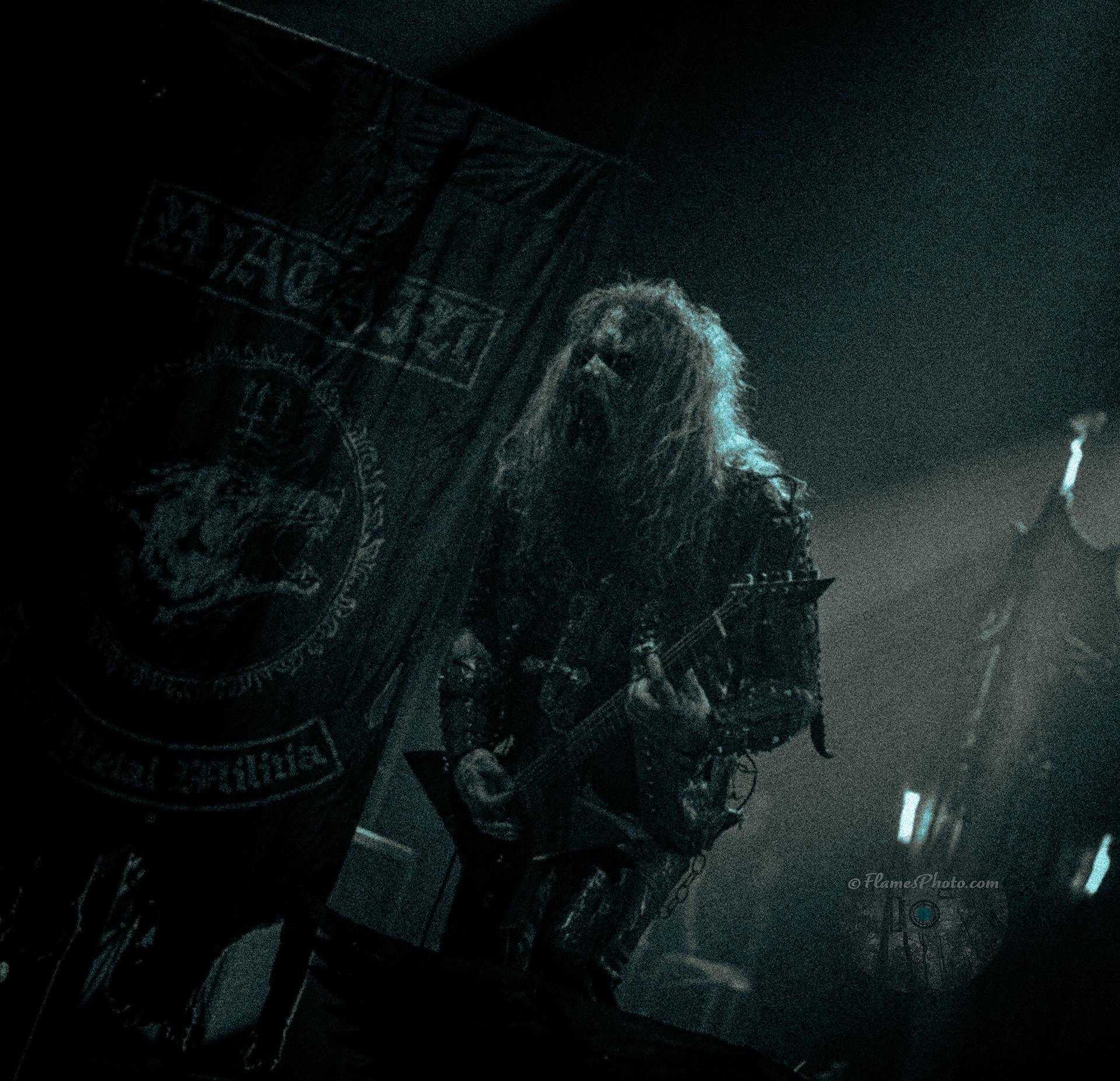 -16- © Joakim Öberg / FlamesPhoto