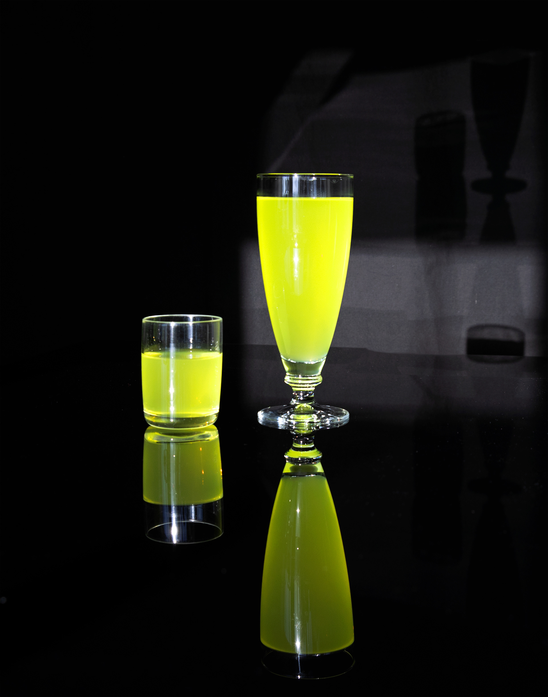 Liquids - Black Glass