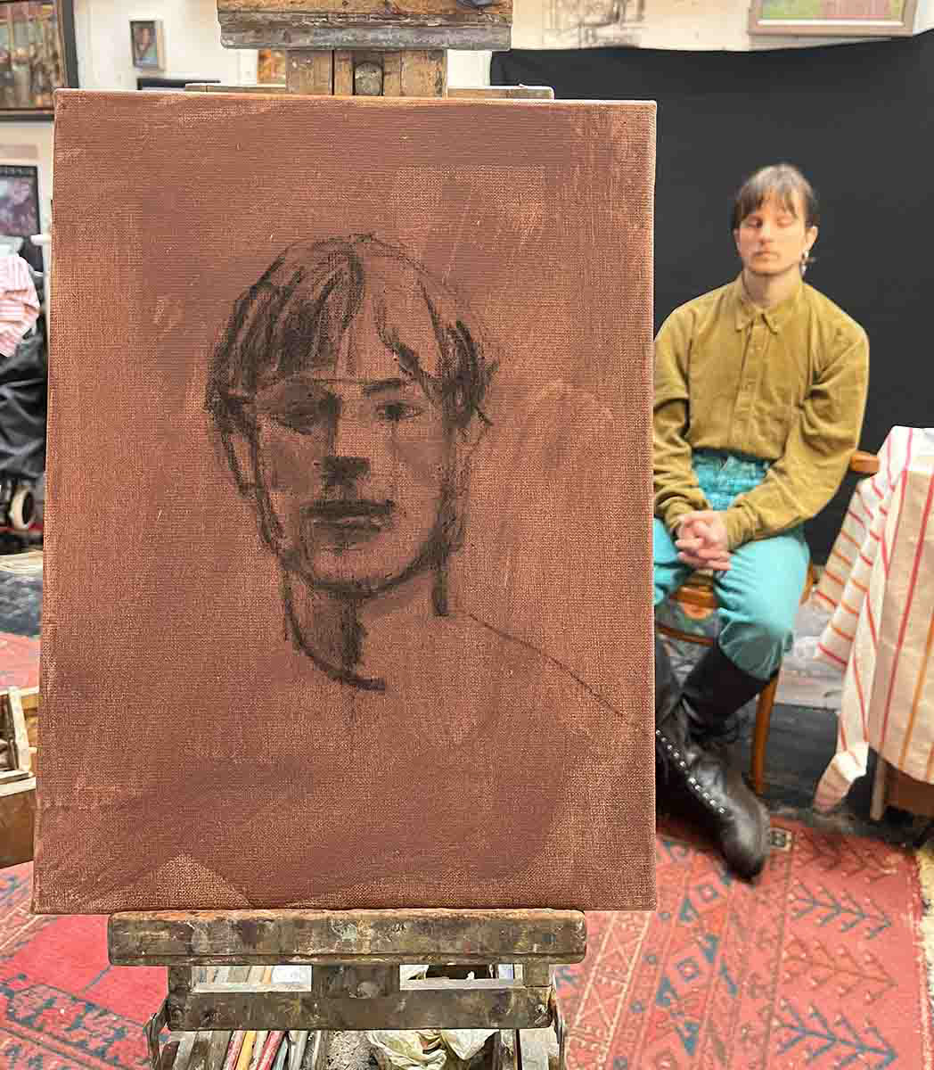 Eerste lijnen gezicht live model (houtskool)