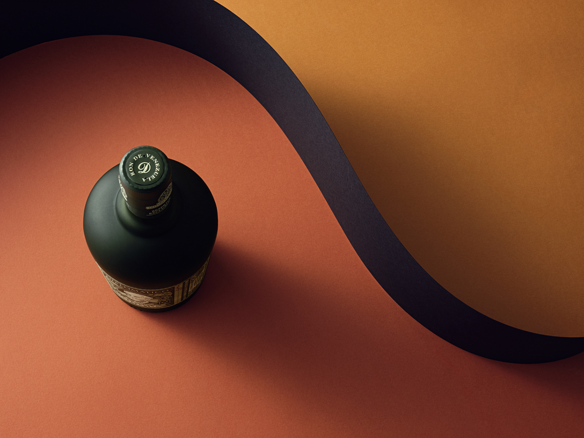 högupplöst produktbild fotad i studio och retuscherad för e-handel, bilden är anpassad för web för att hålla hög kvalitet och skärpa