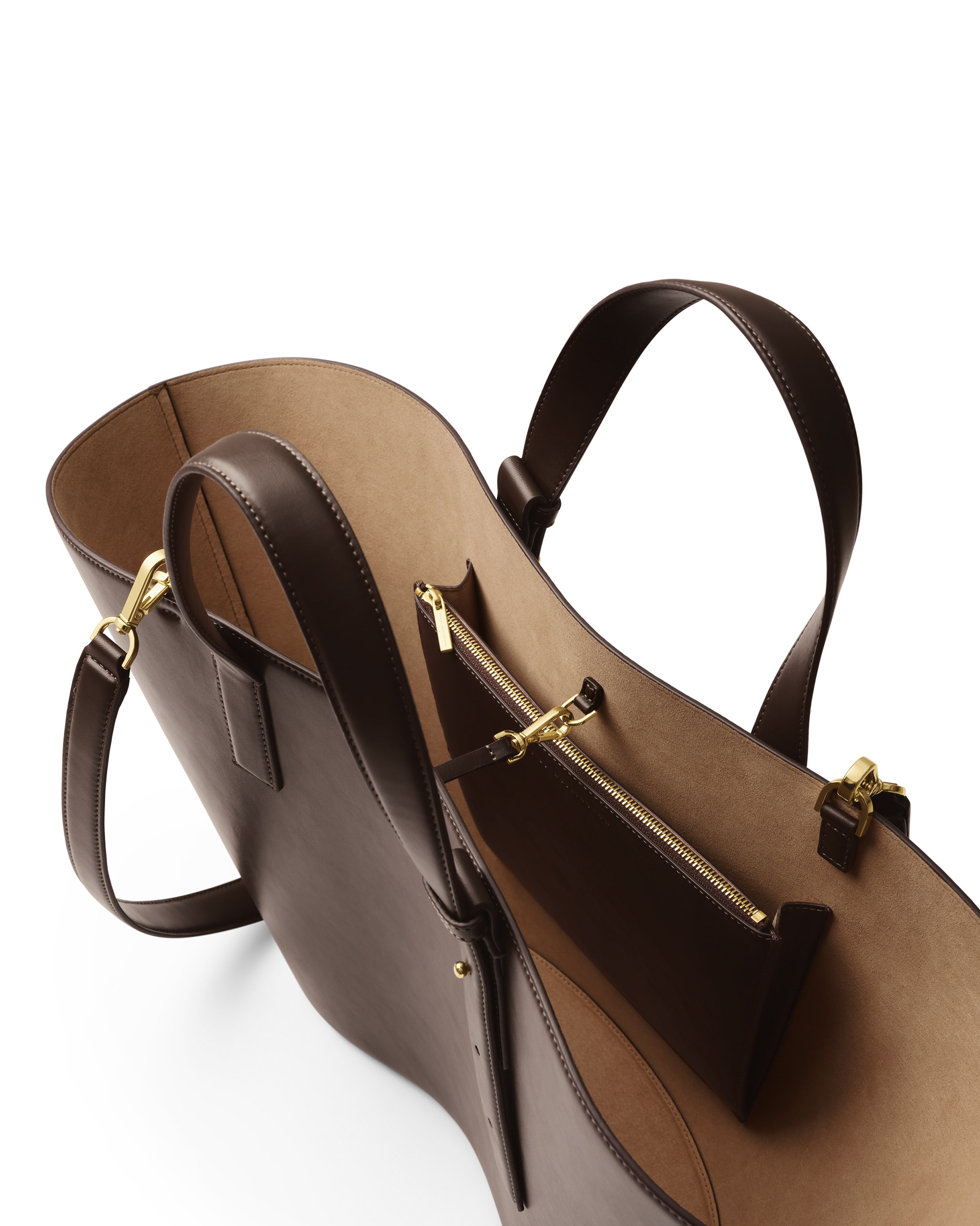 En bild på exklusiva väskor, högupplösta produktbilder fotad i studio och retuscherad för e-handel, bilden är anpassad för web för att hålla hög kvalitet och skärpa