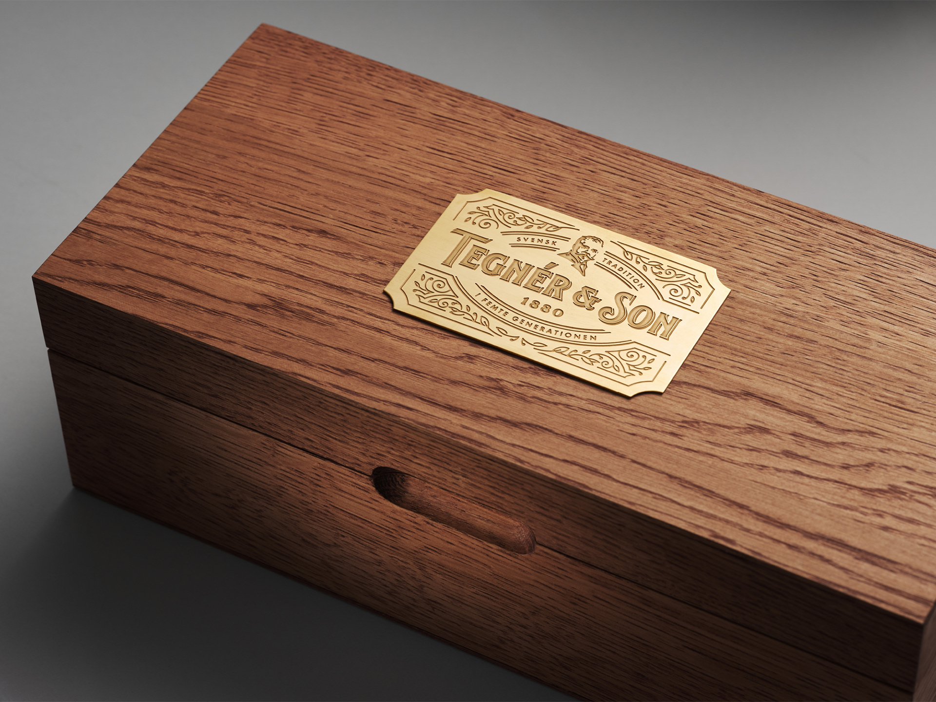 Reklambild för Tegner & Son glögg. Fotat i en studio och retuscherat för att framhäva detaljer och färger