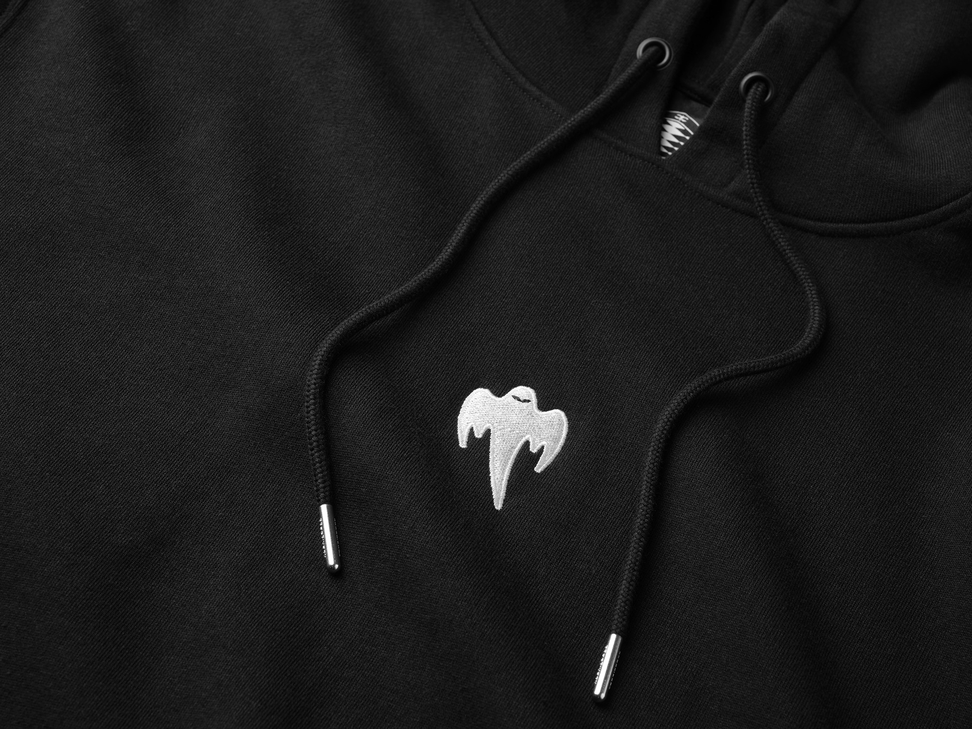 Produktbilder fotad i studio. Proffesionellt retuscherad för att framhäva korrekta färger och glans