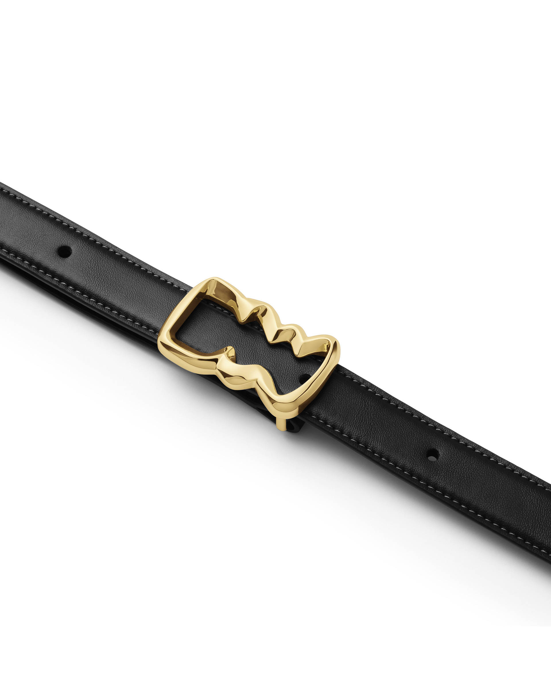 En bild på exklusiva väskor, högupplösta produktbilder fotad i studio och retuscherad för e-handel, bilden är anpassad för web för att hålla hög kvalitet och skärpa