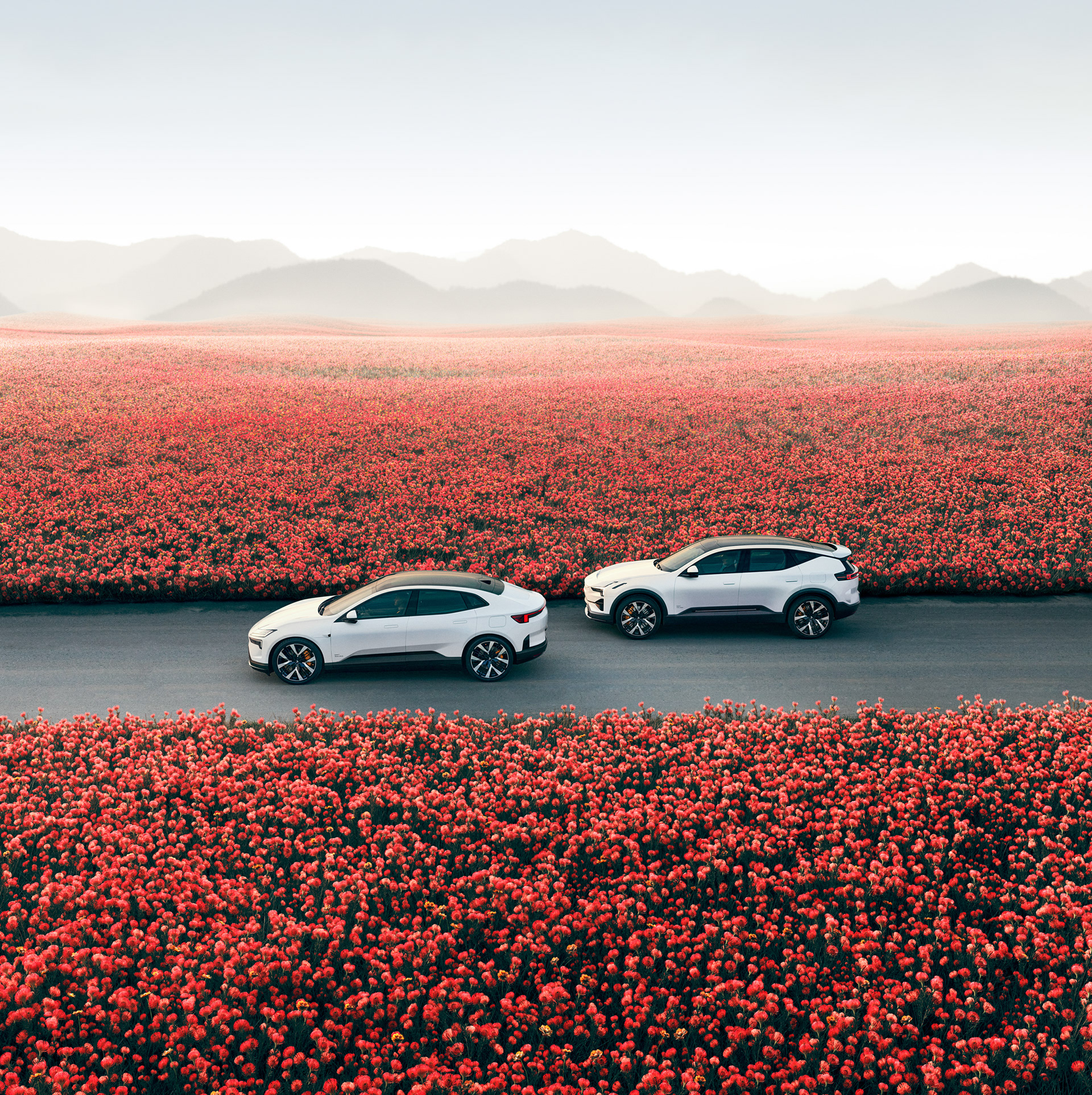 Avancerad retusch av bil, förbättrade reflektioner och färger för att framhäva karossens glans och karaktär, detaljerad skuggning och ljussättning för realistisk effekt samt borttagning av störande element i bakgrunden