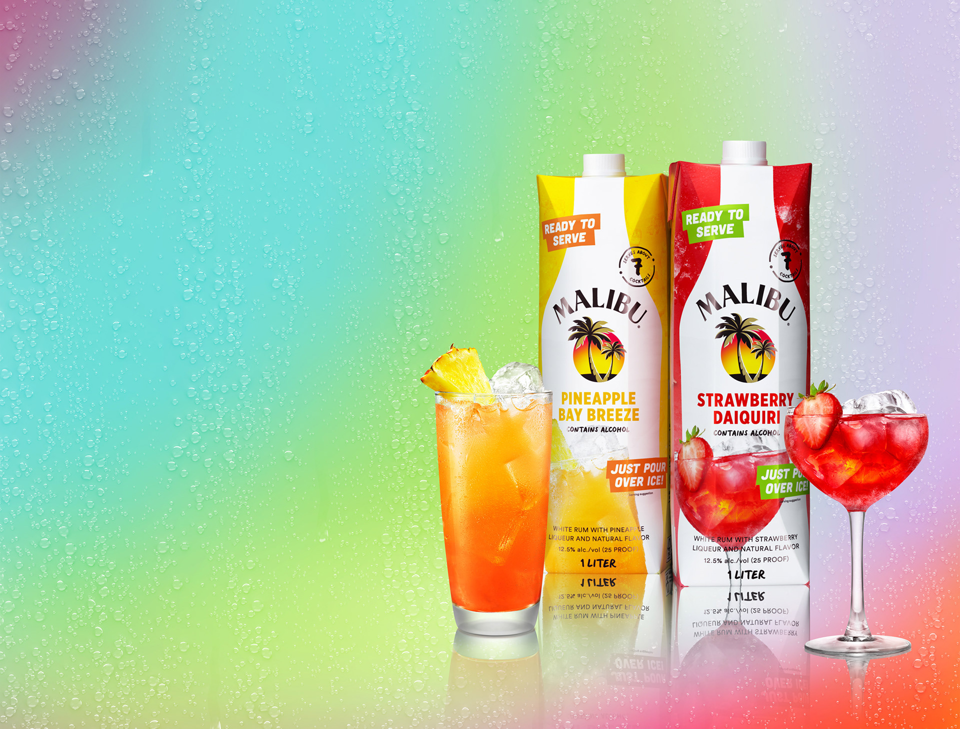 Reklamfoto på flaskor och glas från Malibu. Retuscherat för att framhäva detaljer och ljus