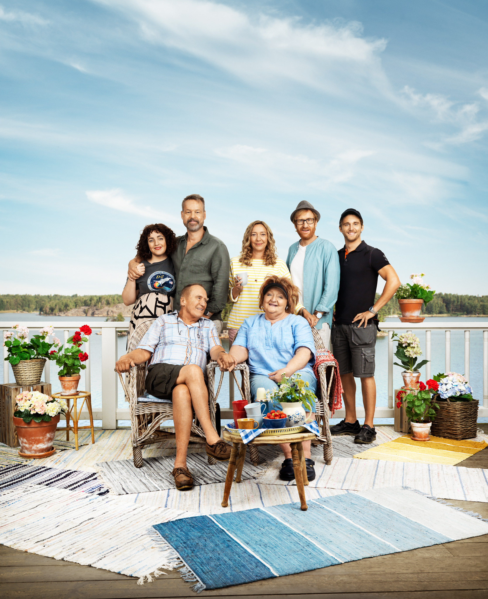 Porträtt fotat med blixtar på skådespelare i tv serien sjölyckan