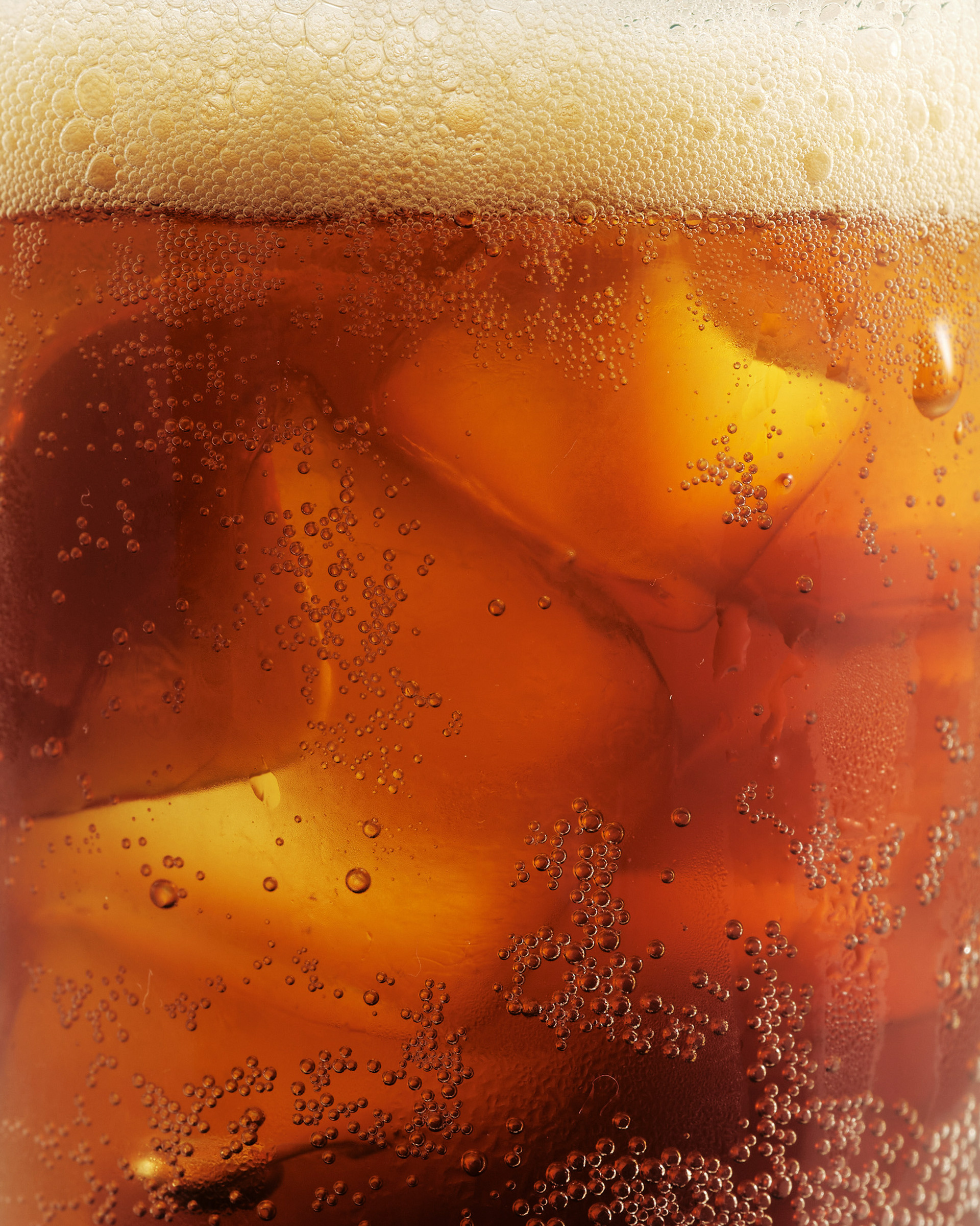 En bild på kaffedrink, högupplösta produktbilder fotad i studio och retuscherad för e-handel, bilden är anpassad för web för att hålla hög kvalitet och skärpa