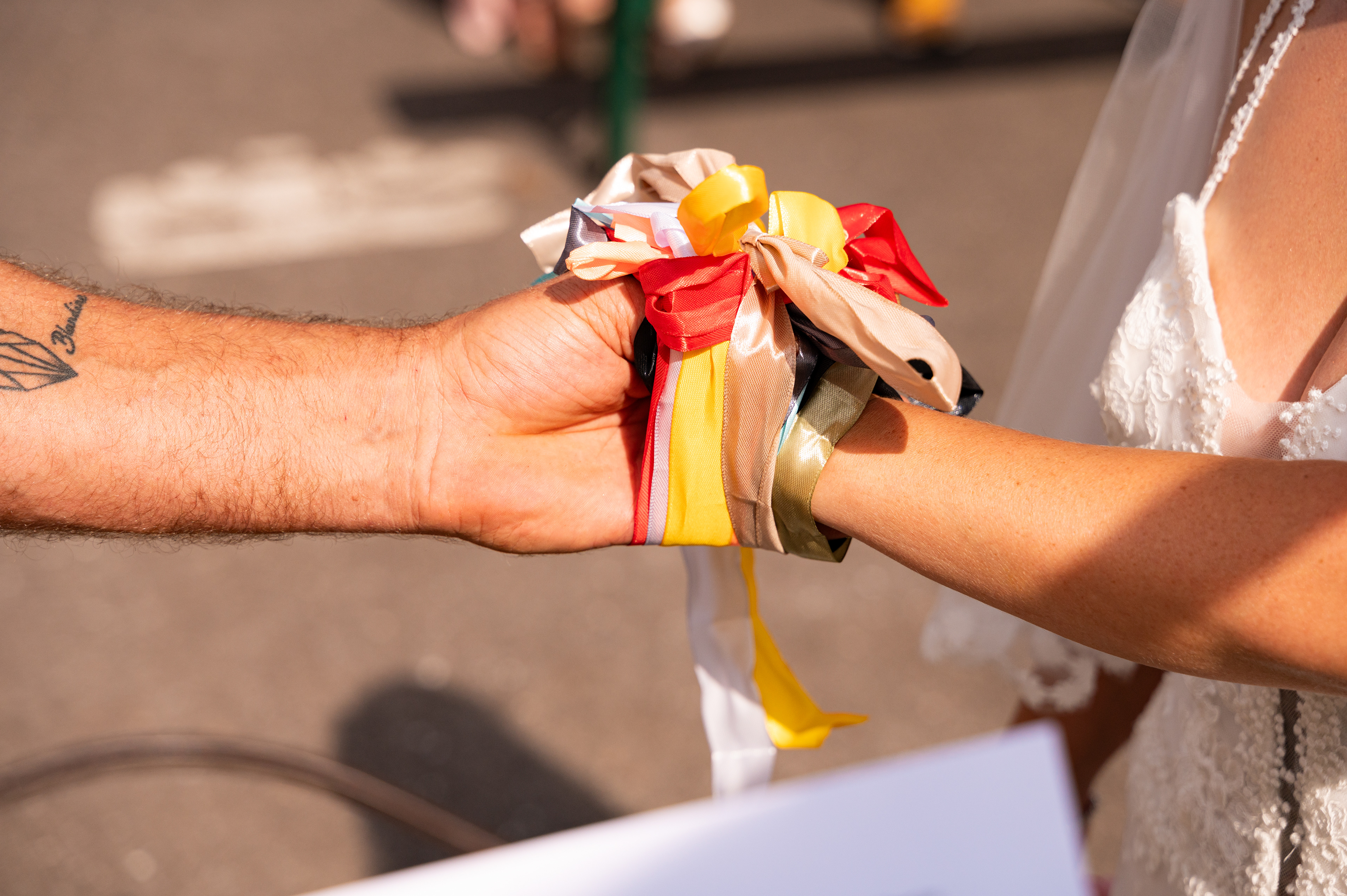 rituel des rubans orchestré par Anne Ferry pris en photo par Lilidep Photos