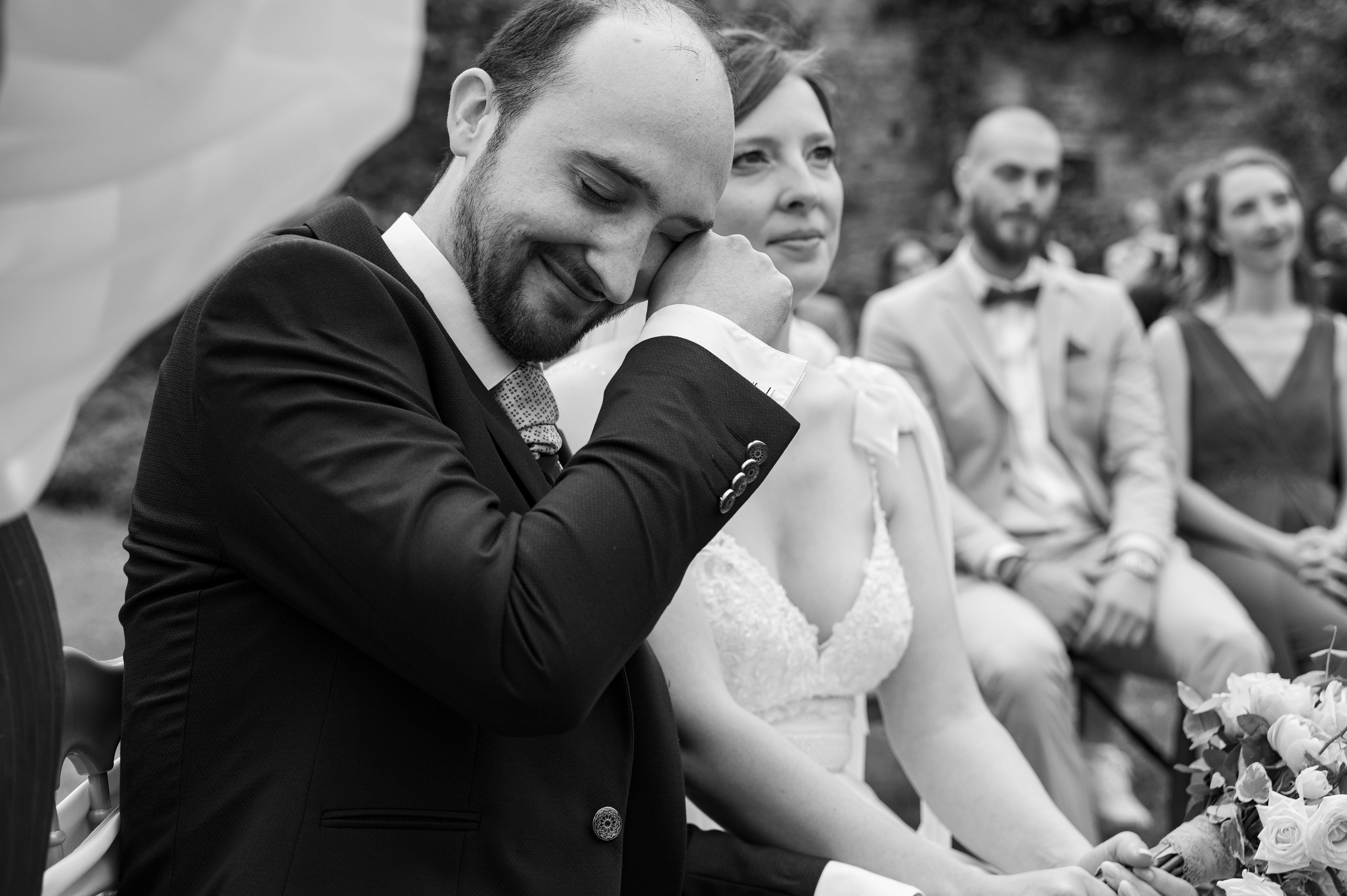 C'est au touor du marié de laisser échapper une larme