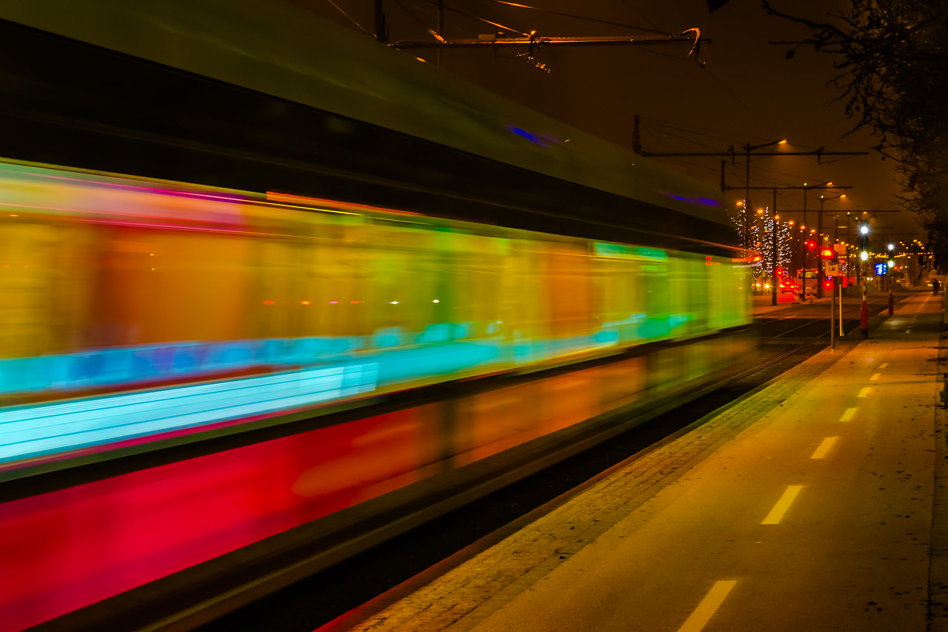 012 Inauguré le 10.12.2017, le Tram de Luxembourg Ville fait entrer le pays dans l'ère de la mobilité verte