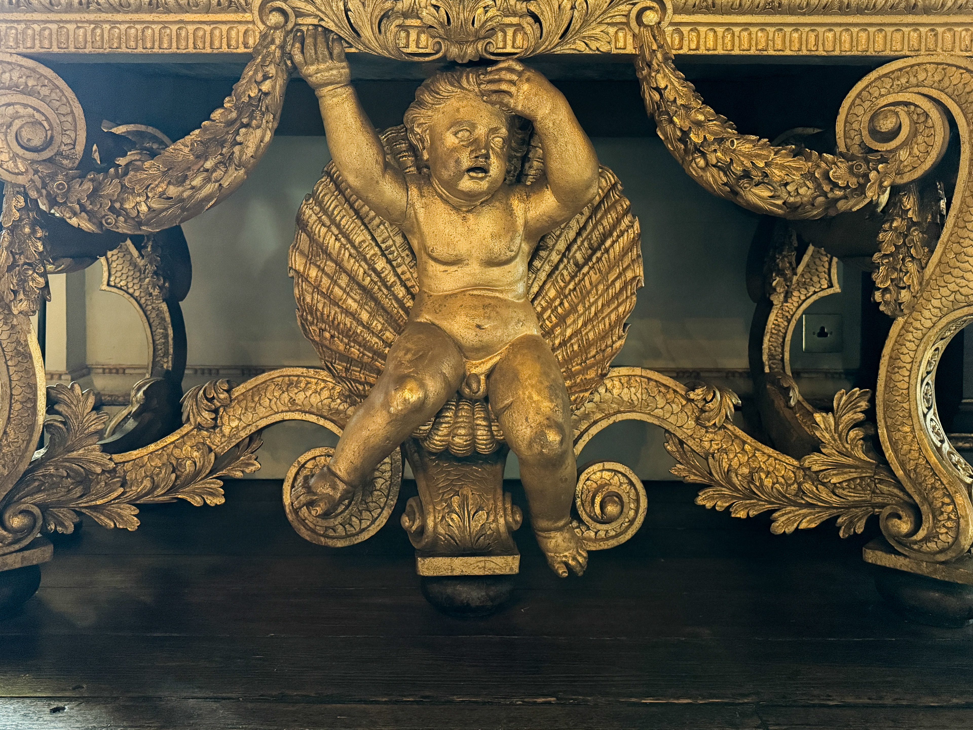 Dramatic cherub