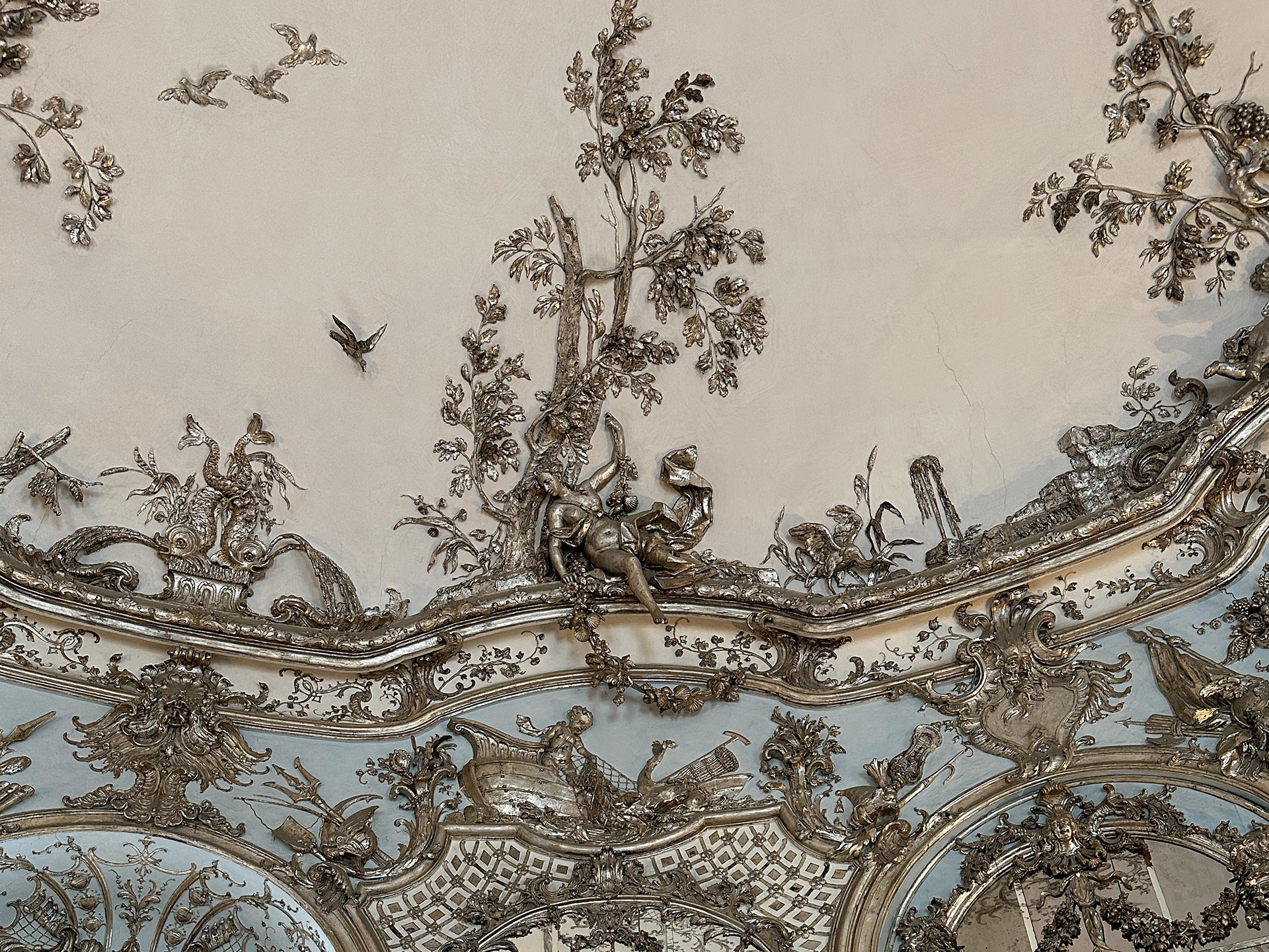 Ceiling detail in the Hall of Mirrors