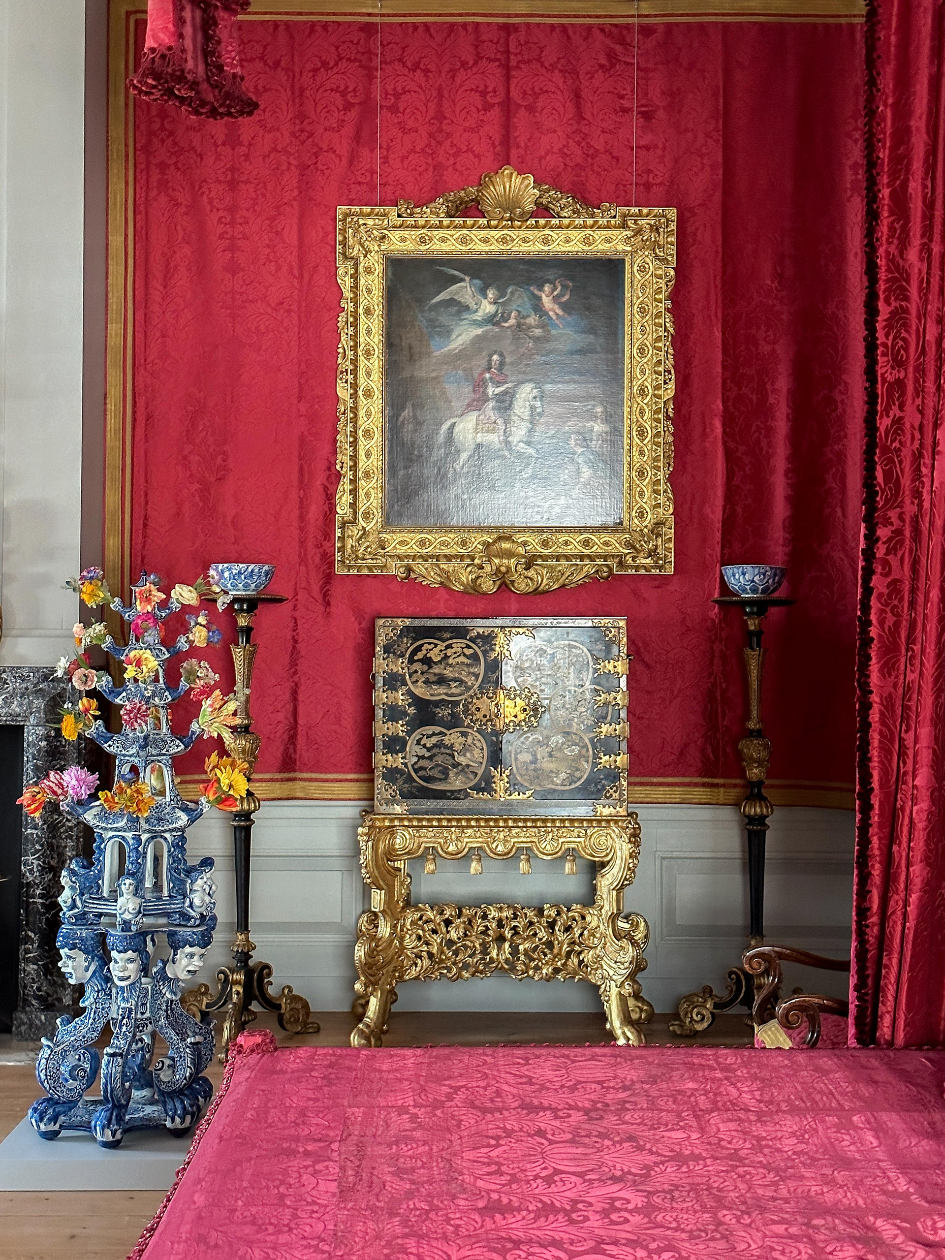 Bedchamber Queen Mary