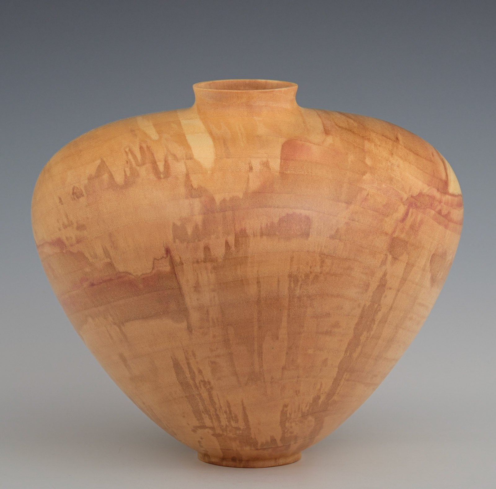Birch Hollow Form - Diameter: 8 3/4 inches, Height: 7 1/2 inches (J38)