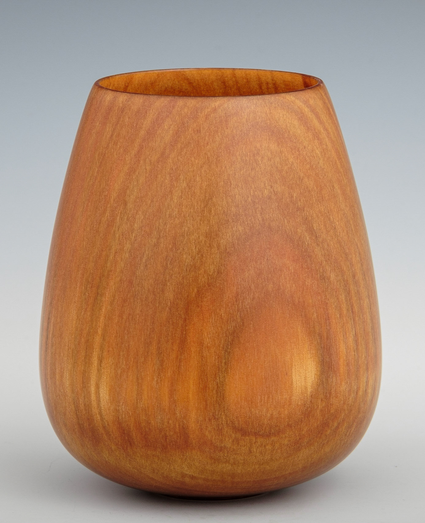 Plum Hollow Form - Diameter: 4 7/8 inches, Height: 5 7/8 inches (D125)