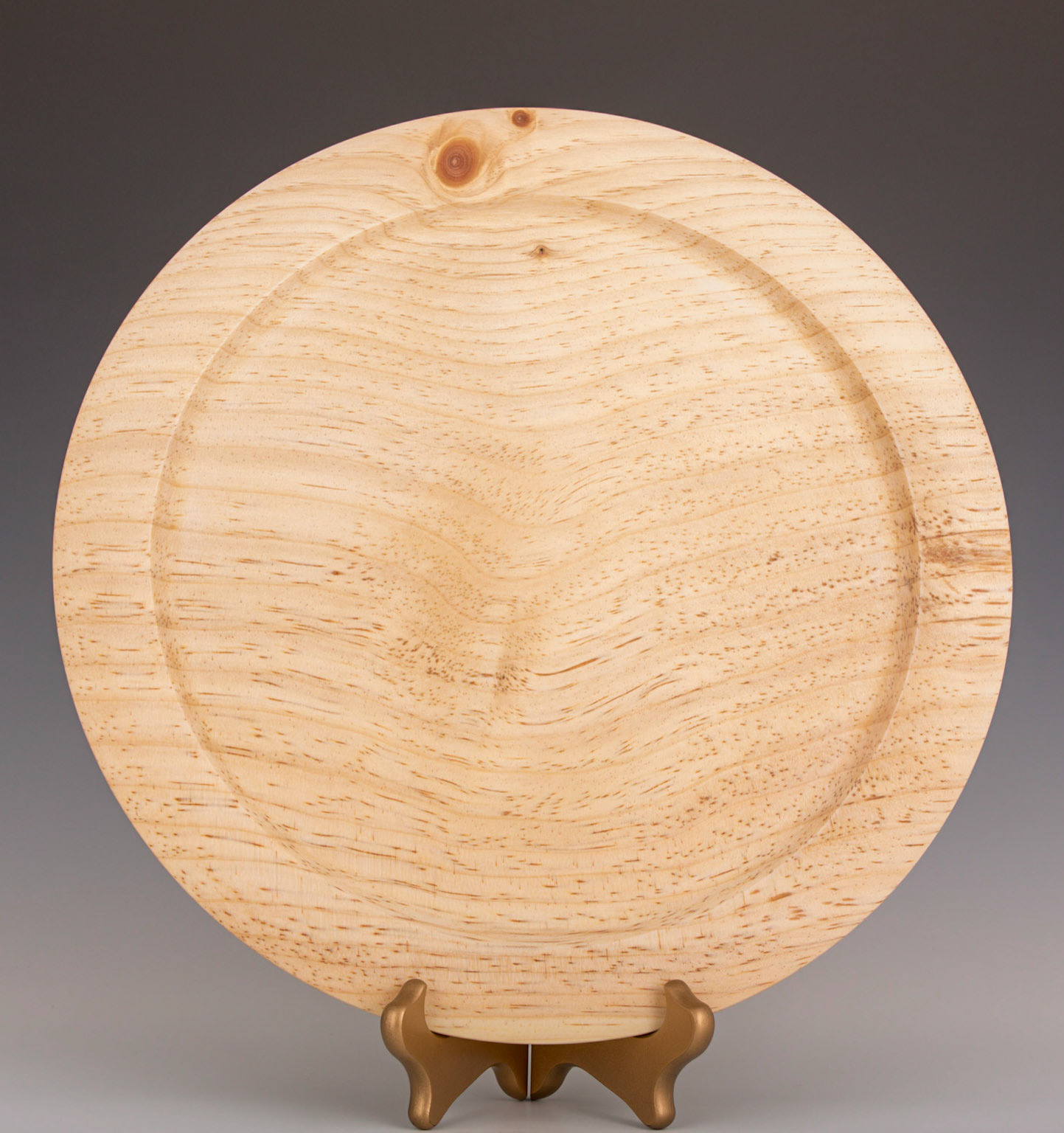 Pine Platter - Diameter: 13 3/8 inches, Height: 7/8 inches (G76)